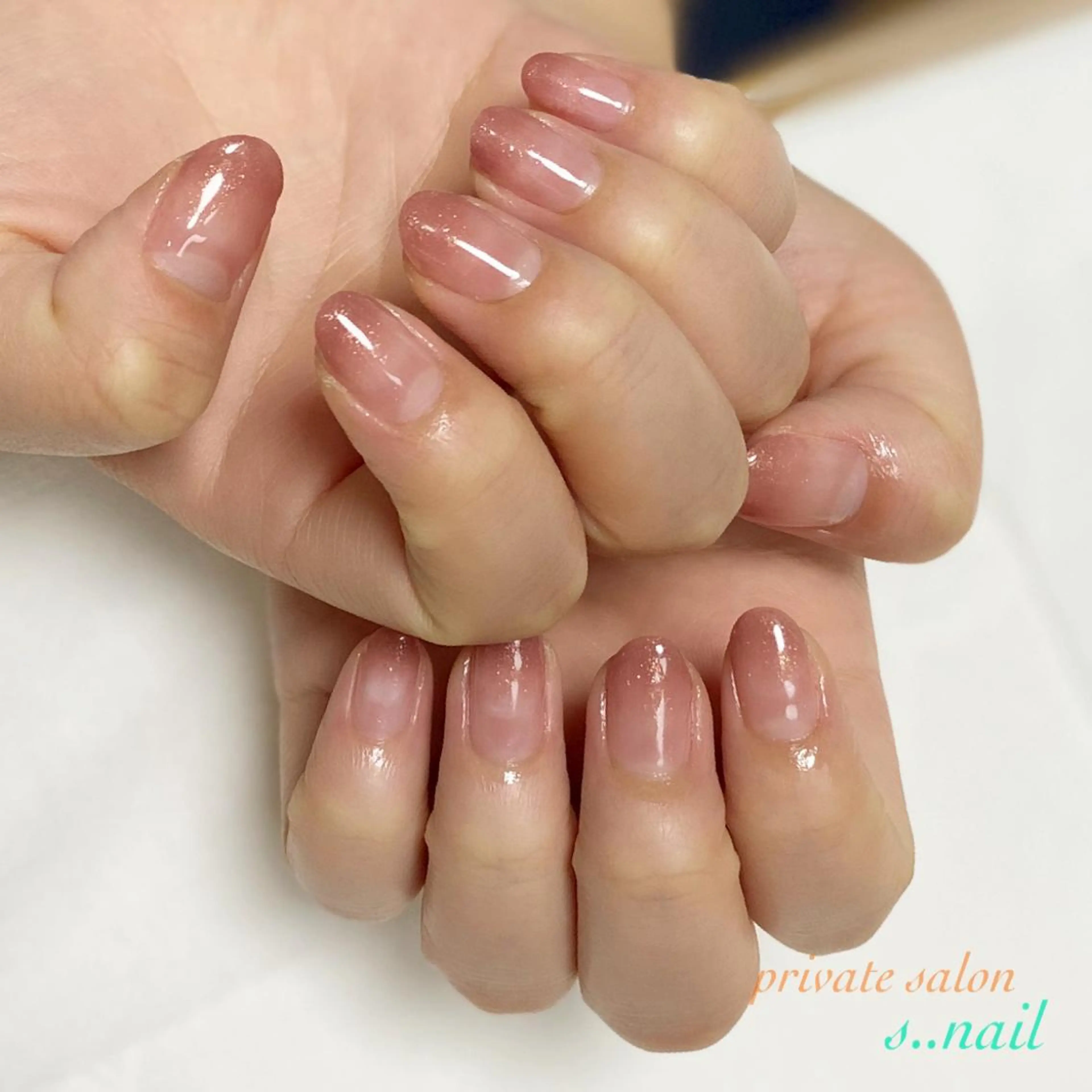 ネイル グラデーション ラメ(グリッター) ハンドネイル フットネイル s..nail / MORITAのネイルデザイン
