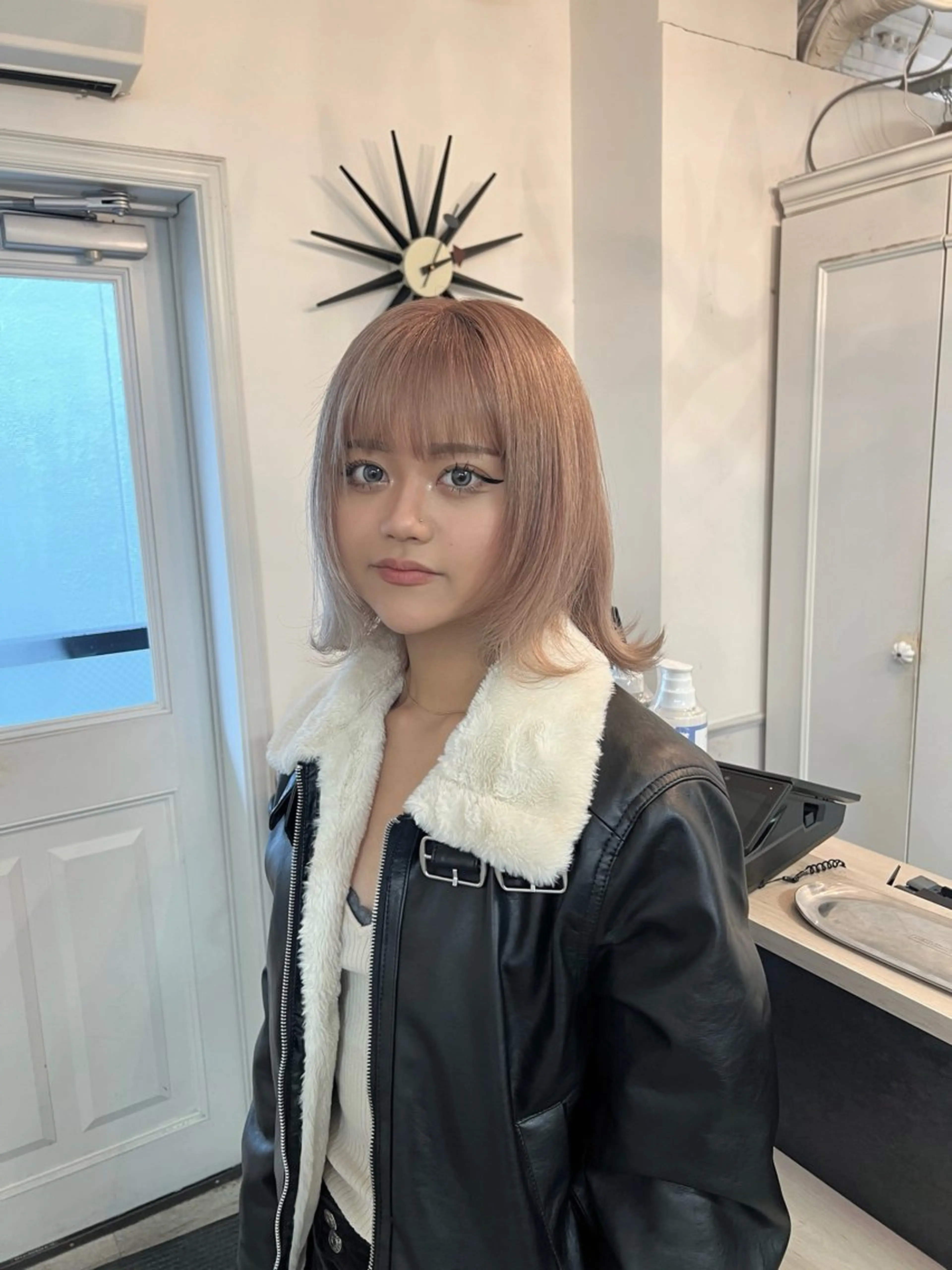 ミディアム レイヤーカット 🪽ハネエクステ🪽 羽エクステKENJIのヘアスタイル