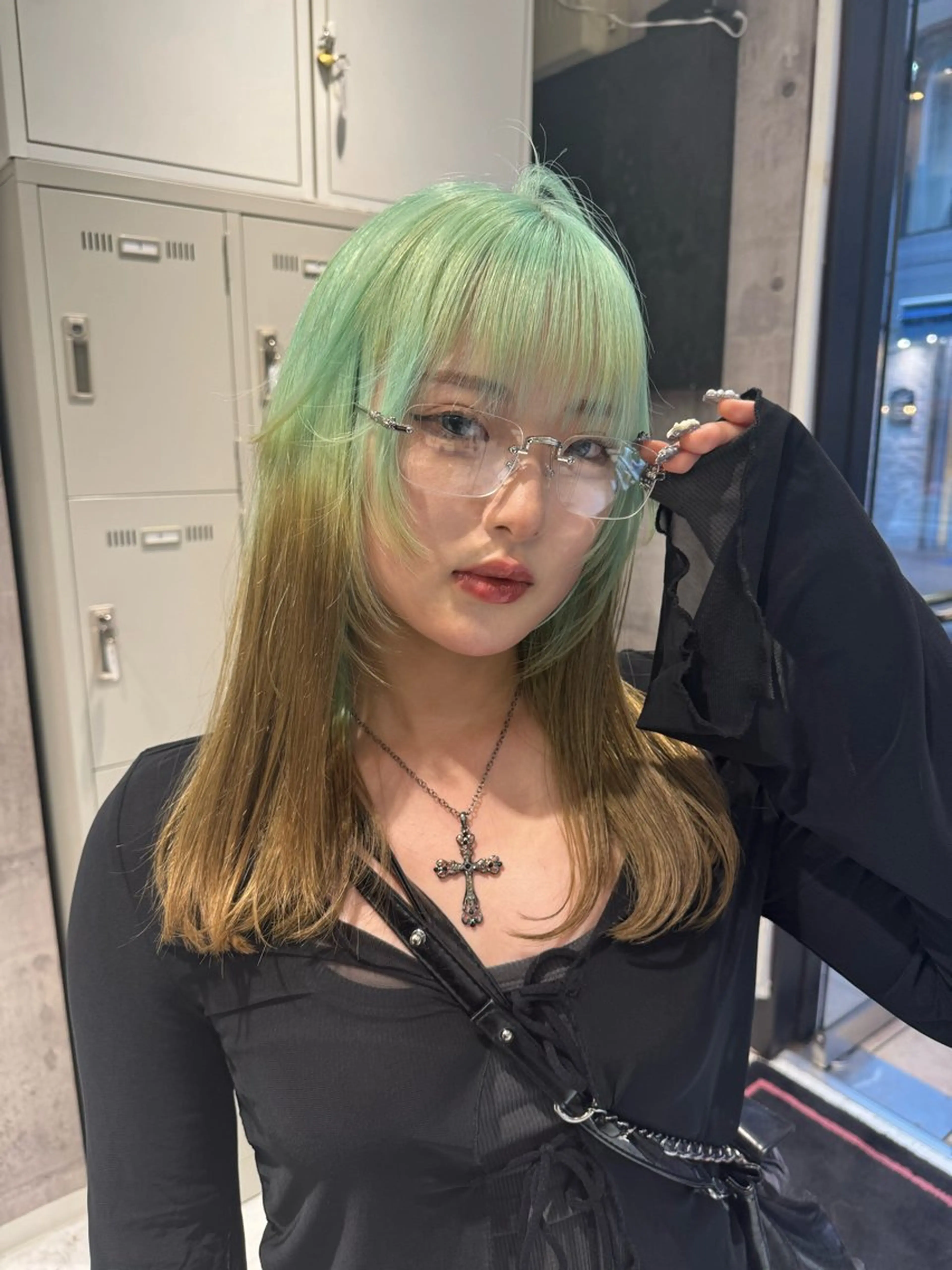 セミロング カラー ヘアカラー トリートメント ヘアセット ハイトーンレイヤー 🦋🌷Shuriのヘアスタイル