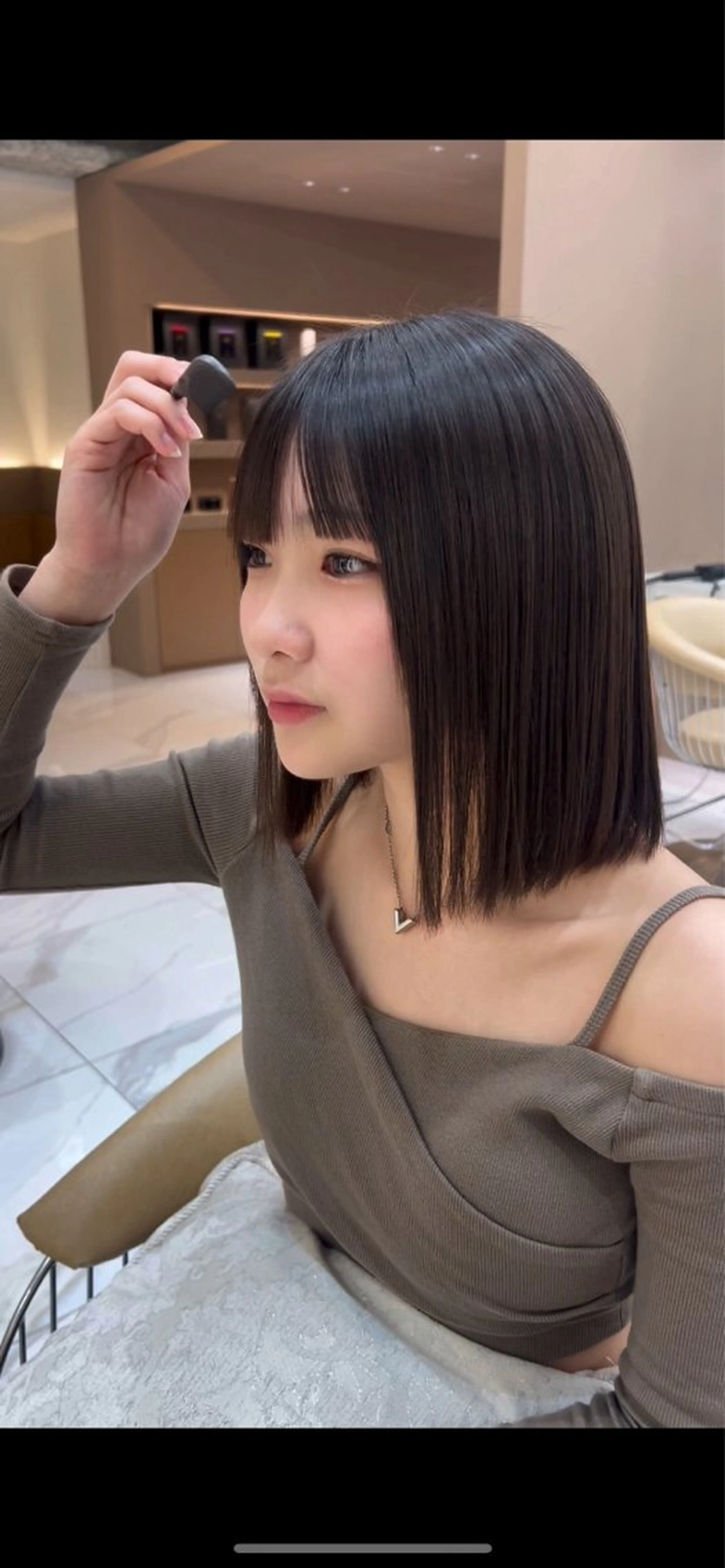 ミディアム 縮毛矯正 髪質改善/透明感カラ ー/みほのヘアスタイル