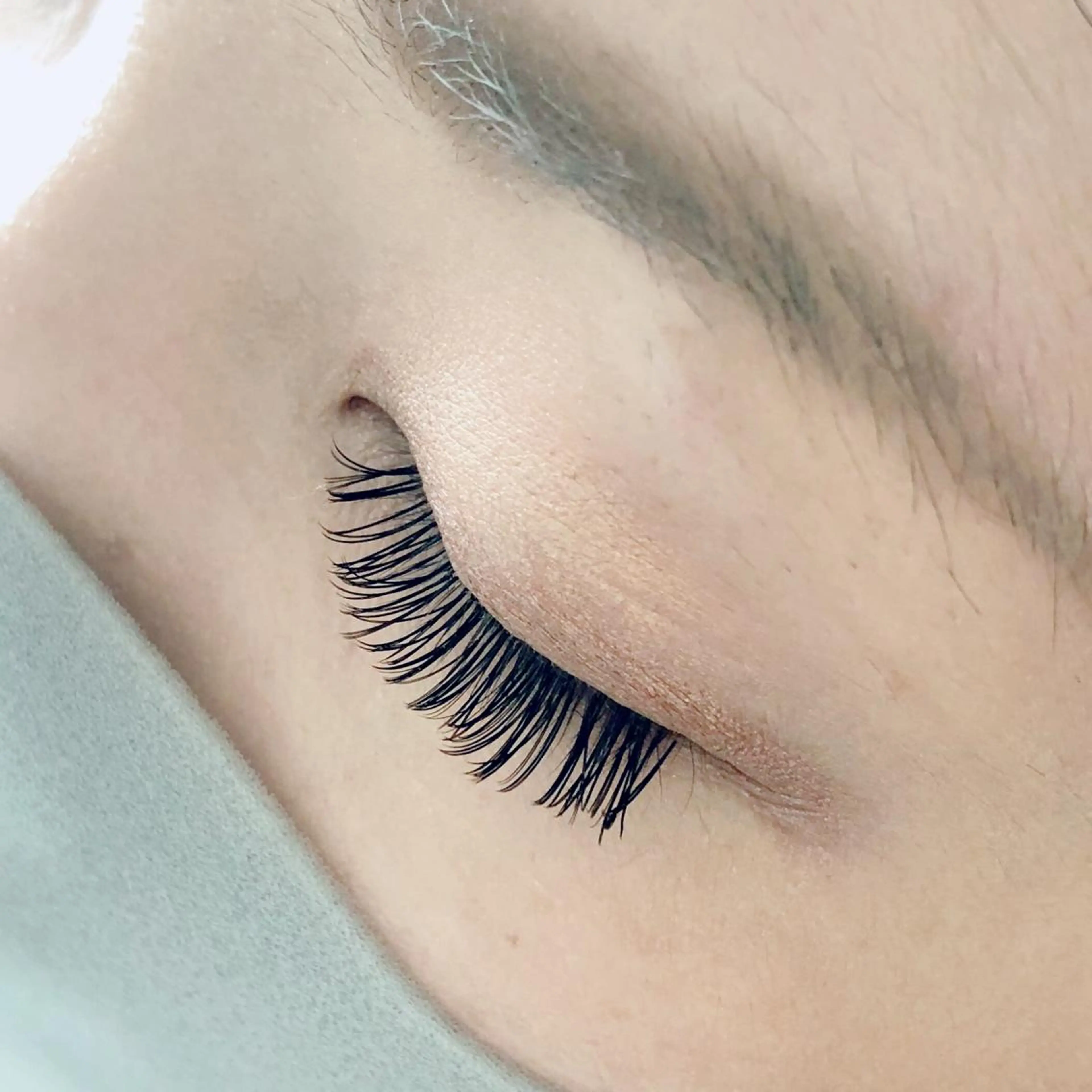 マツエク・マツパ バインドロック LA PERLE所属・LA PERLEのマツエク・マツパデザイン