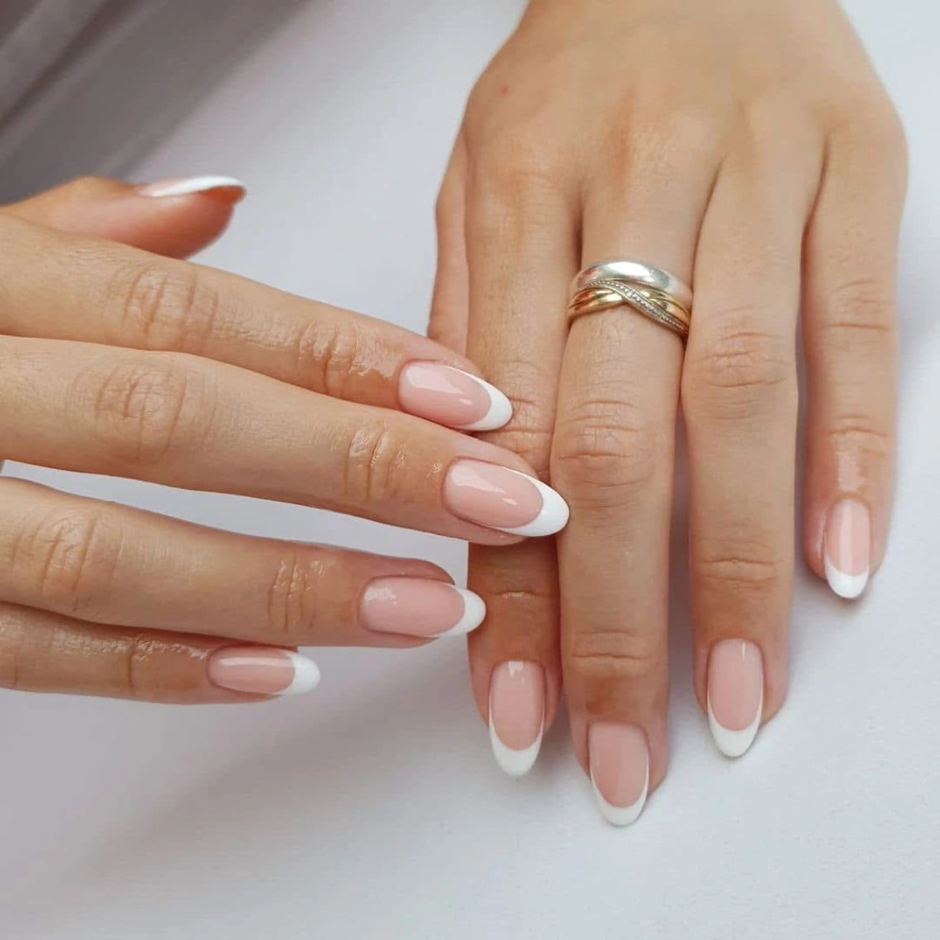 [Hand nail ]🌸フレンチ🌸ラメ/ガラスのフレンチの写真