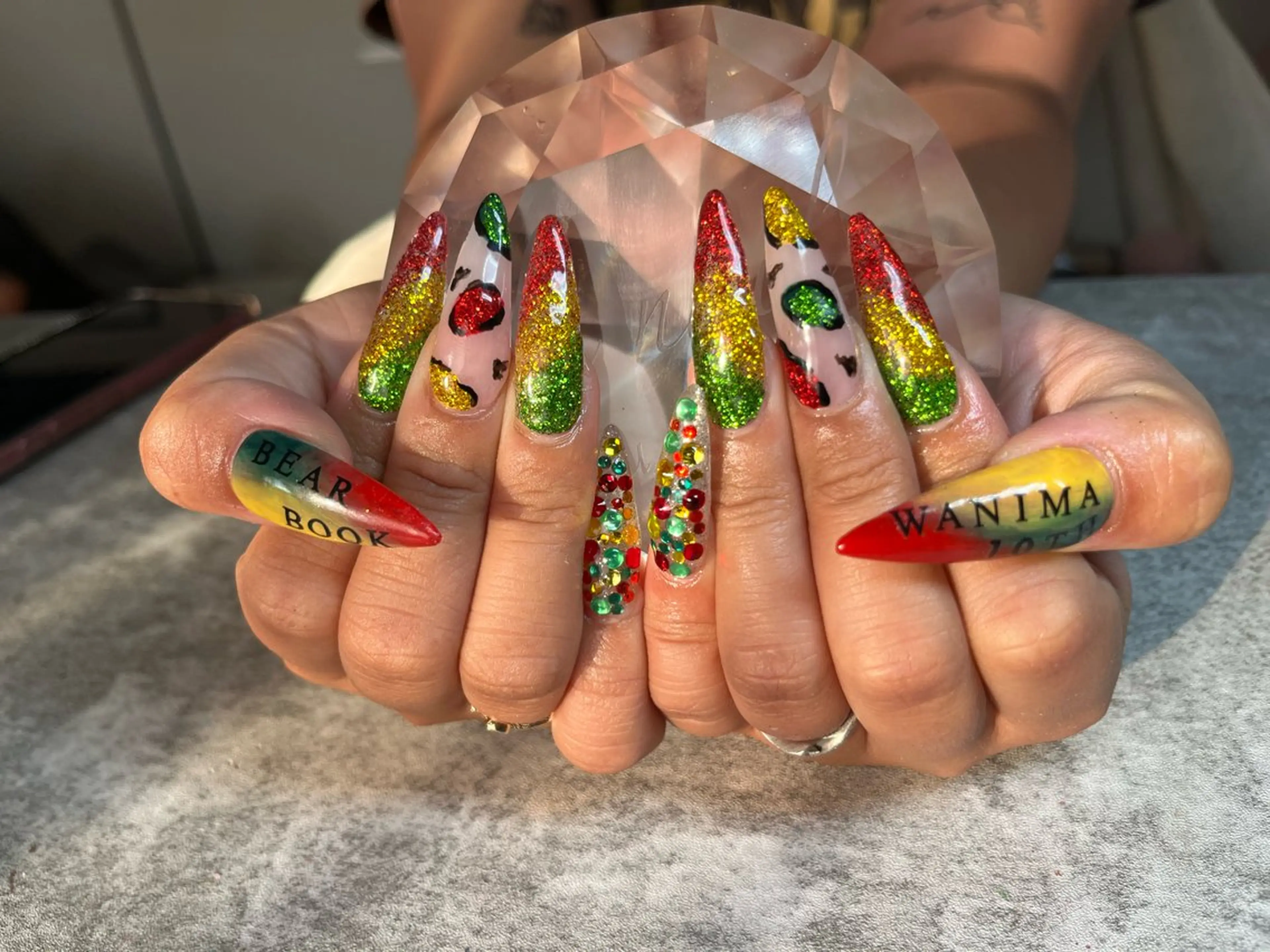 ネイル 長さ出し 持ち込み ネイルチップ 佐野 愛美のエステ・リラクイメージ