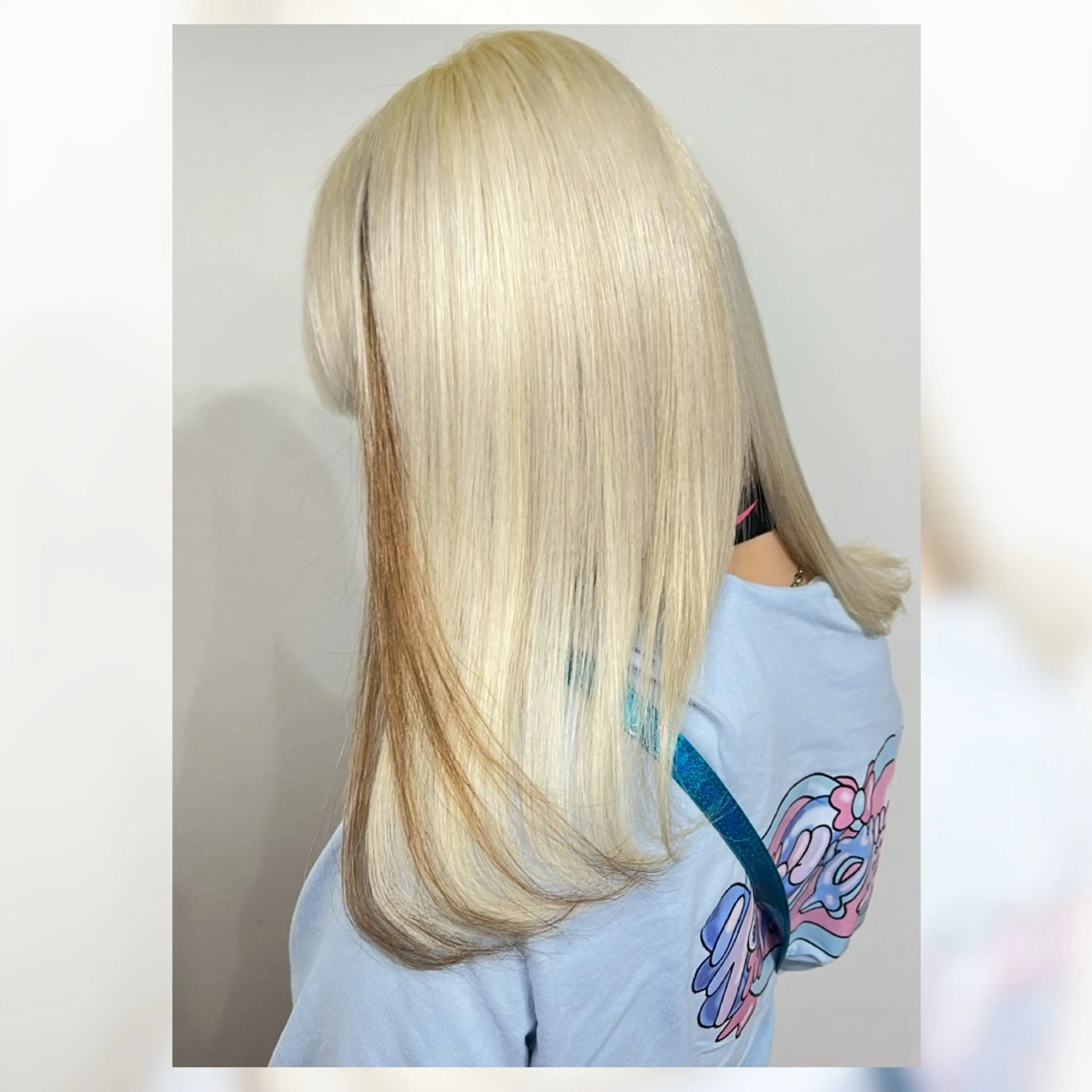 ミディアム カラー ブリーチ 抜きっぱなしブロンド ハイトーンカラー ✨髪質改善×透明感 カラー✨岩下哲也のヘアスタイル