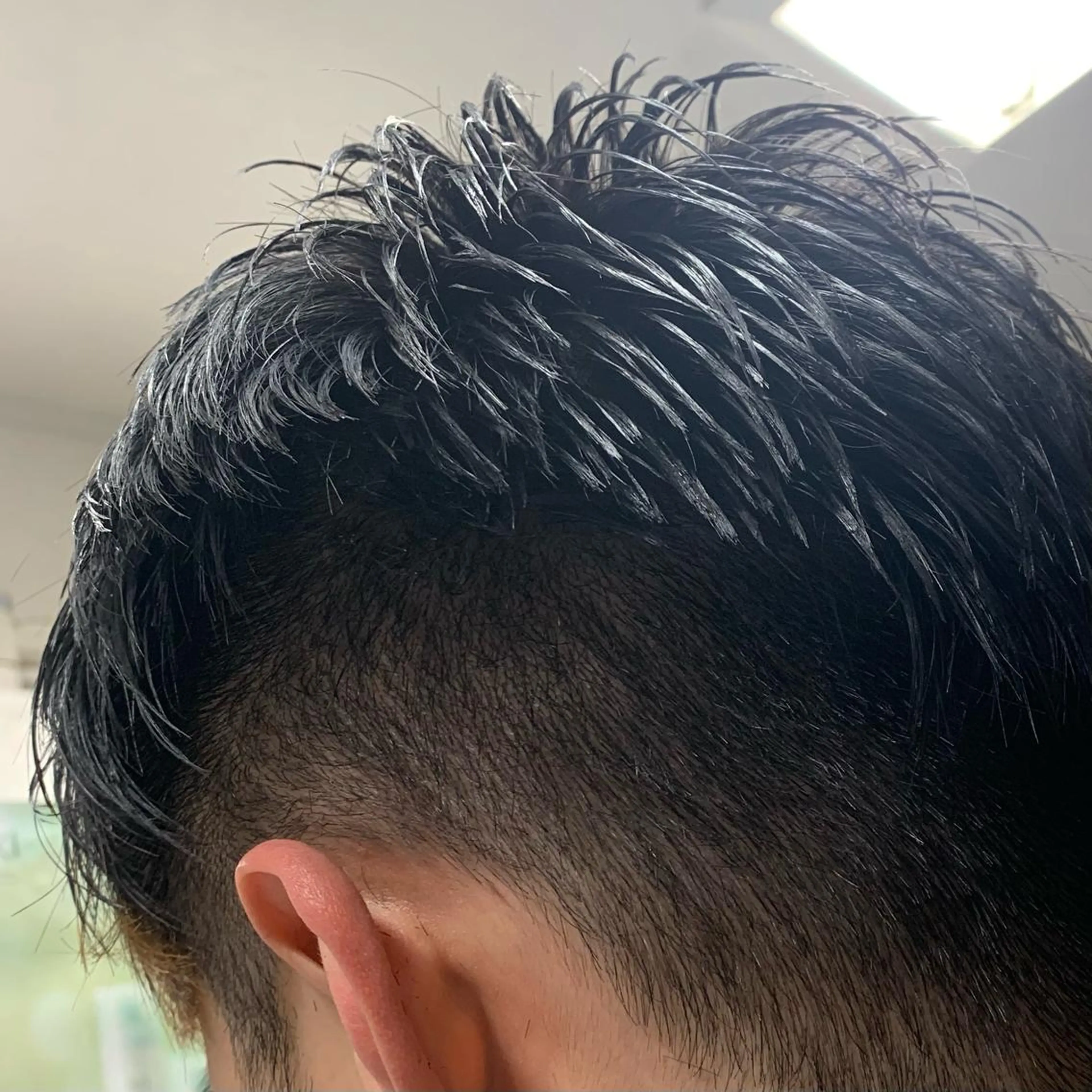 メンズ 刈り上げ ウスイマイコ カット/ケアカラーのヘアスタイル