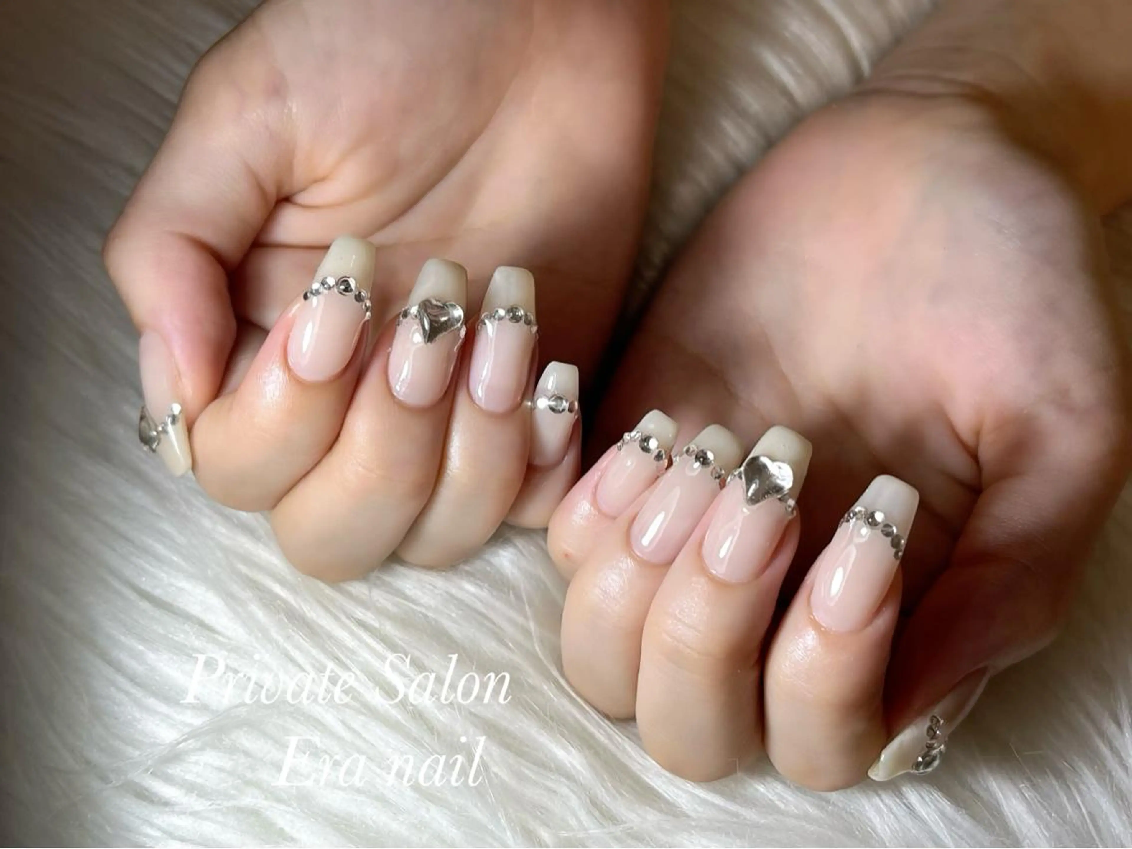 ネイル ワンカラーネイル ストーンネイル ハンドネイル Era nailのネイルデザイン