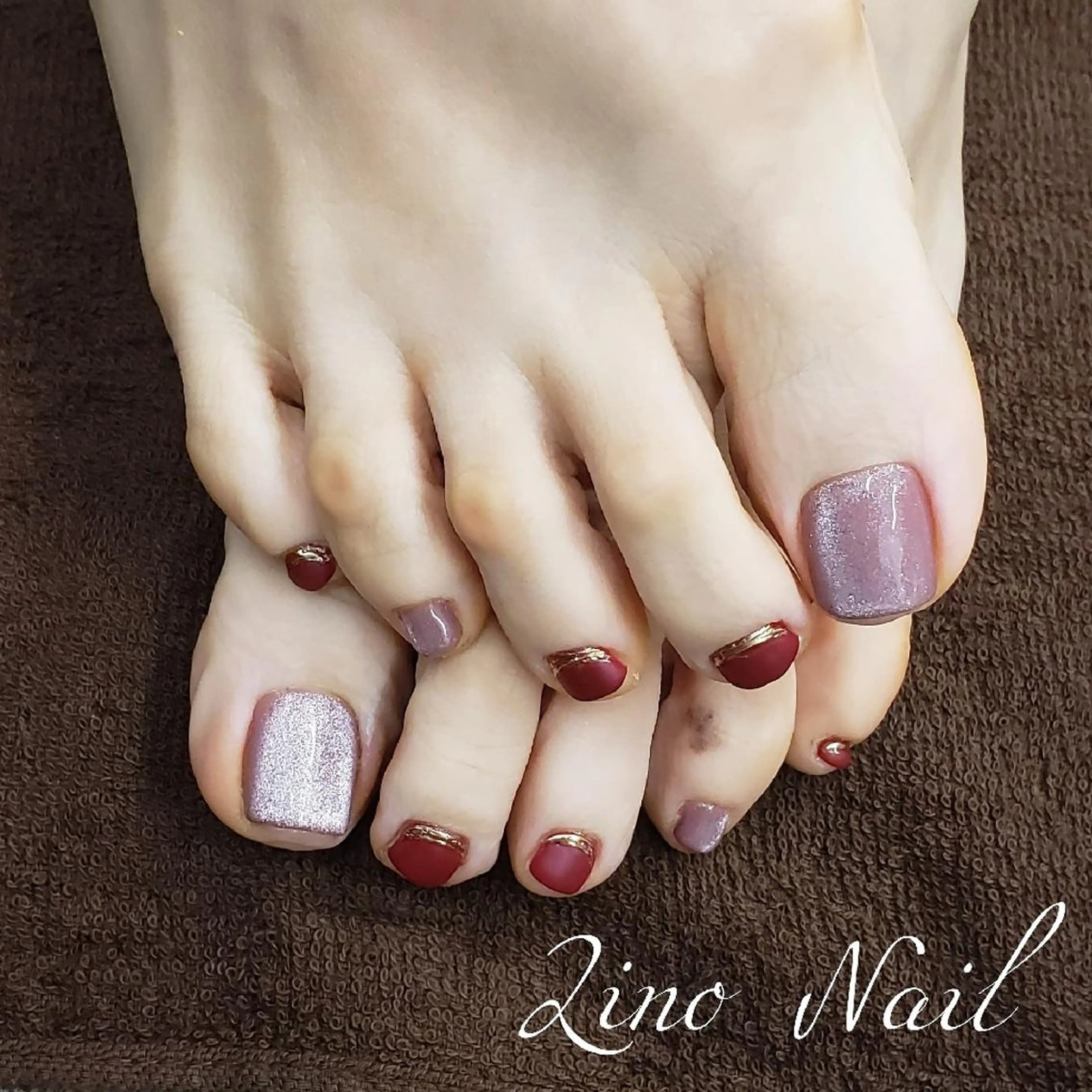 ネイル カジュアル フットネイル ジェルネイル キラキラネイル マグネットネイル Lino Nailのネイルデザイン