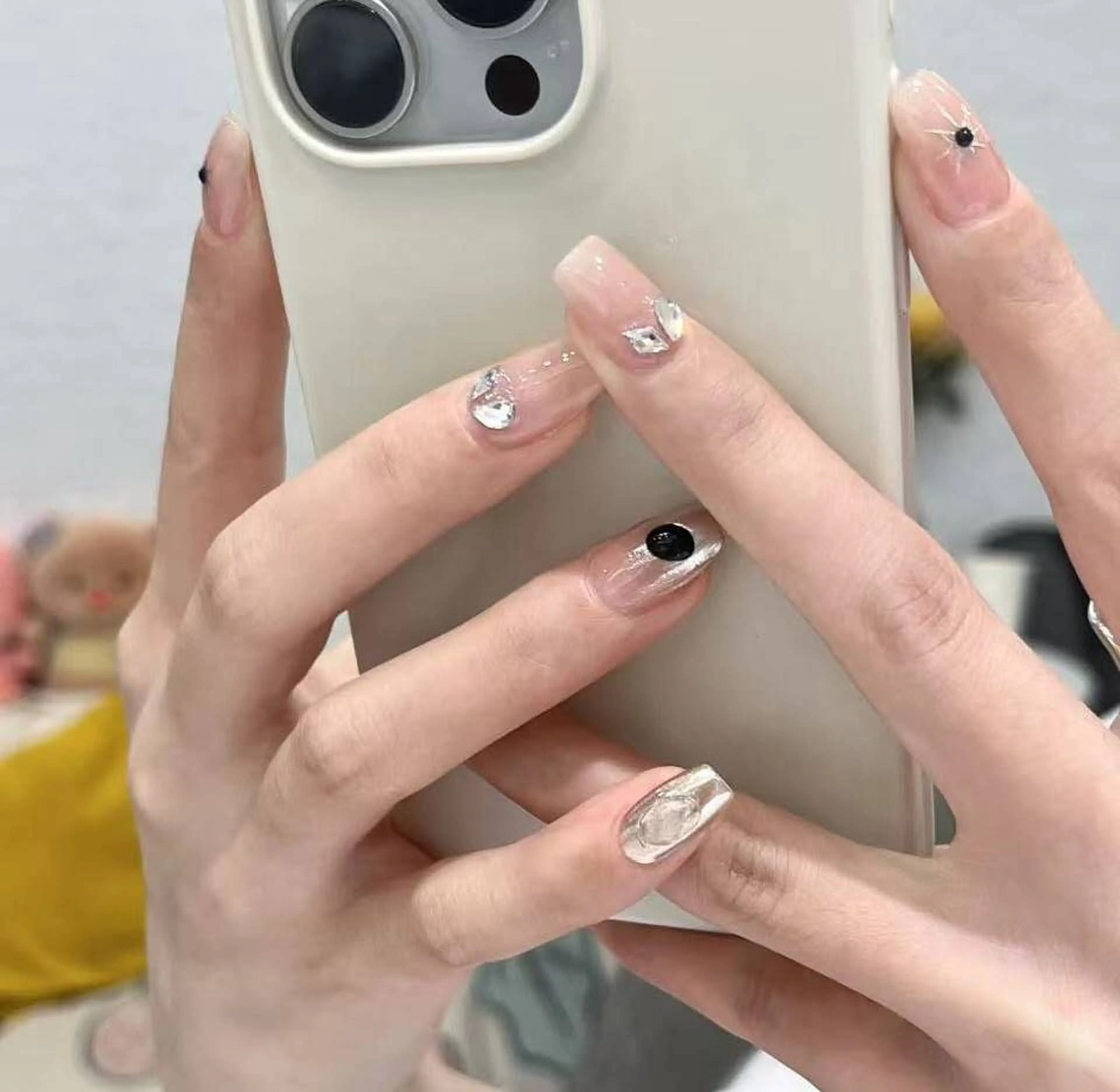 ネイル フラワーネイル フレンチネイル ジェルネイル ガラスフレンチ ハート ハンドネイル BabyYouMi ねねのネイルデザイン