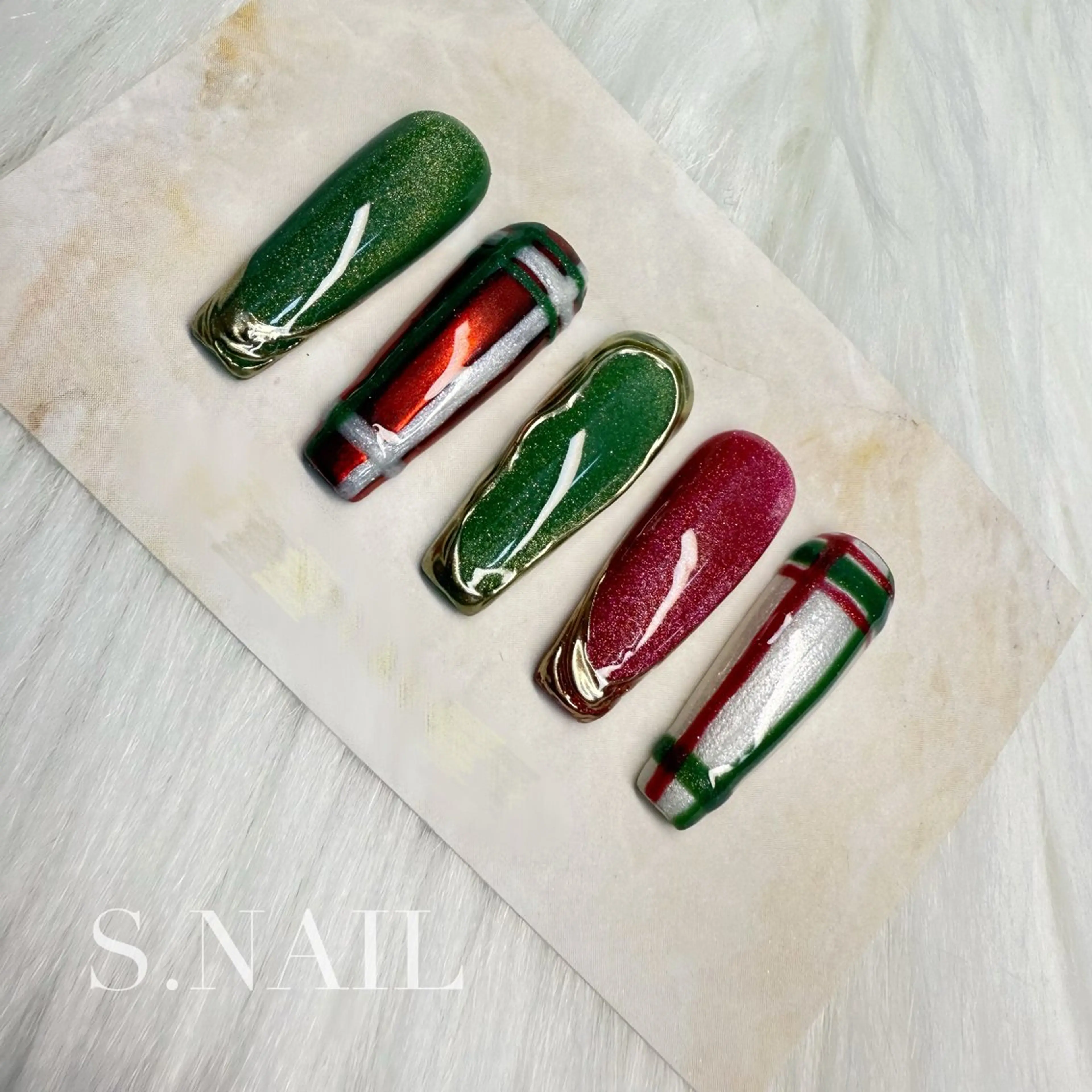 ネイル 冬ネイル クリスマス ハンドネイル S♡NAIL所属・S.NAIL Suuのネイルデザイン