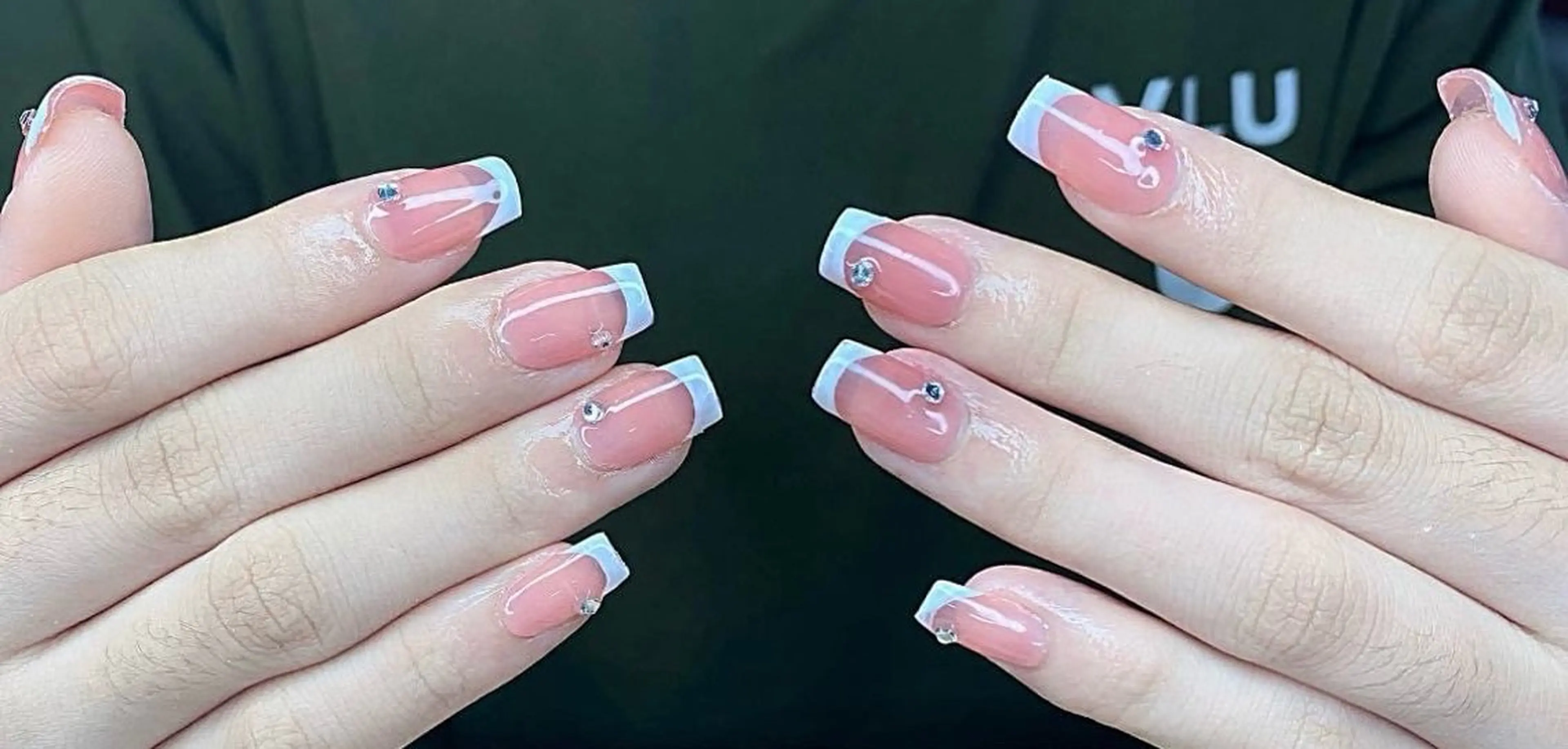 ネイル アートネイル フレンチネイル ジェルネイル グラデーション 韓国ネイル 村中 ハナのネイルデザイン