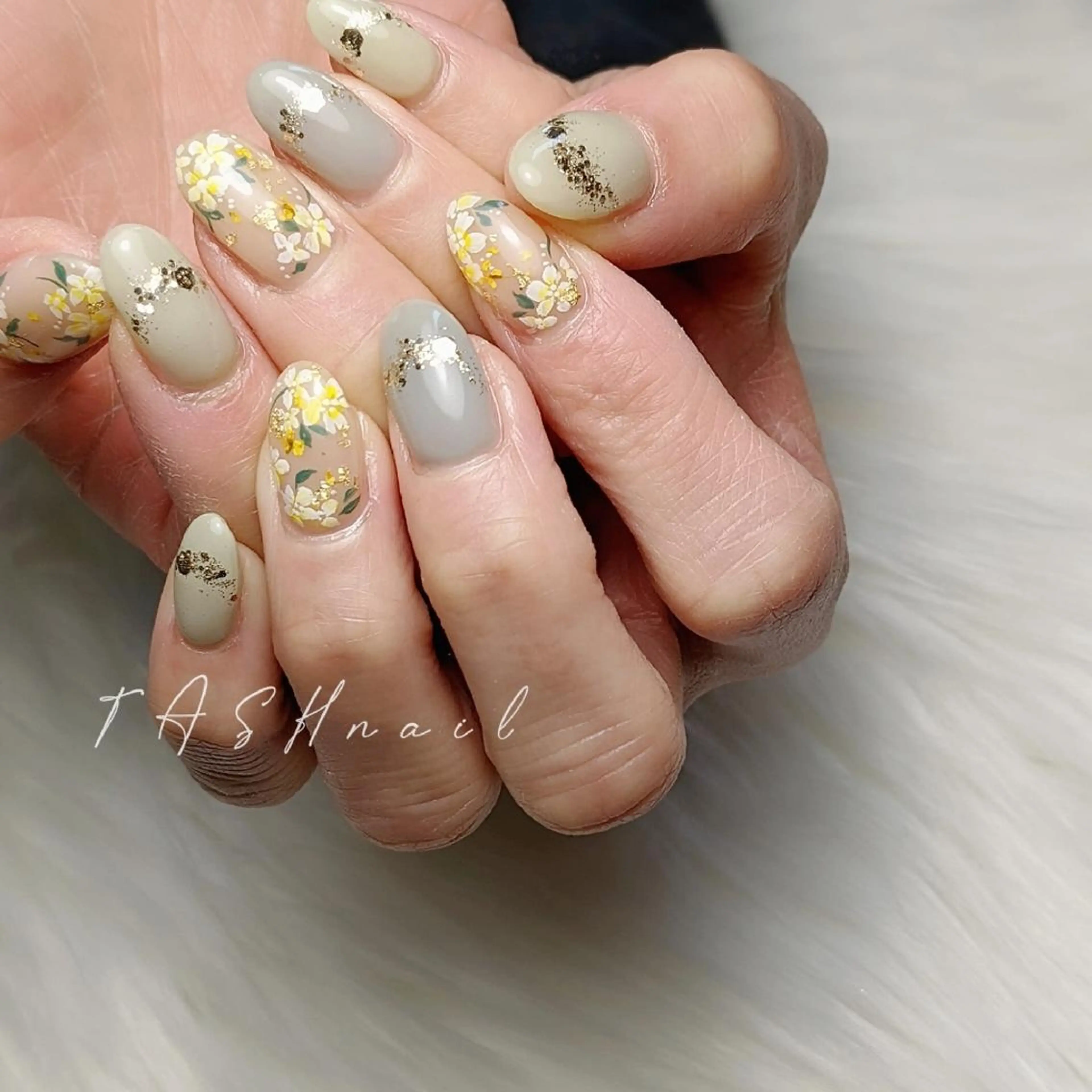 ネイル TASH nailのネイルデザイン