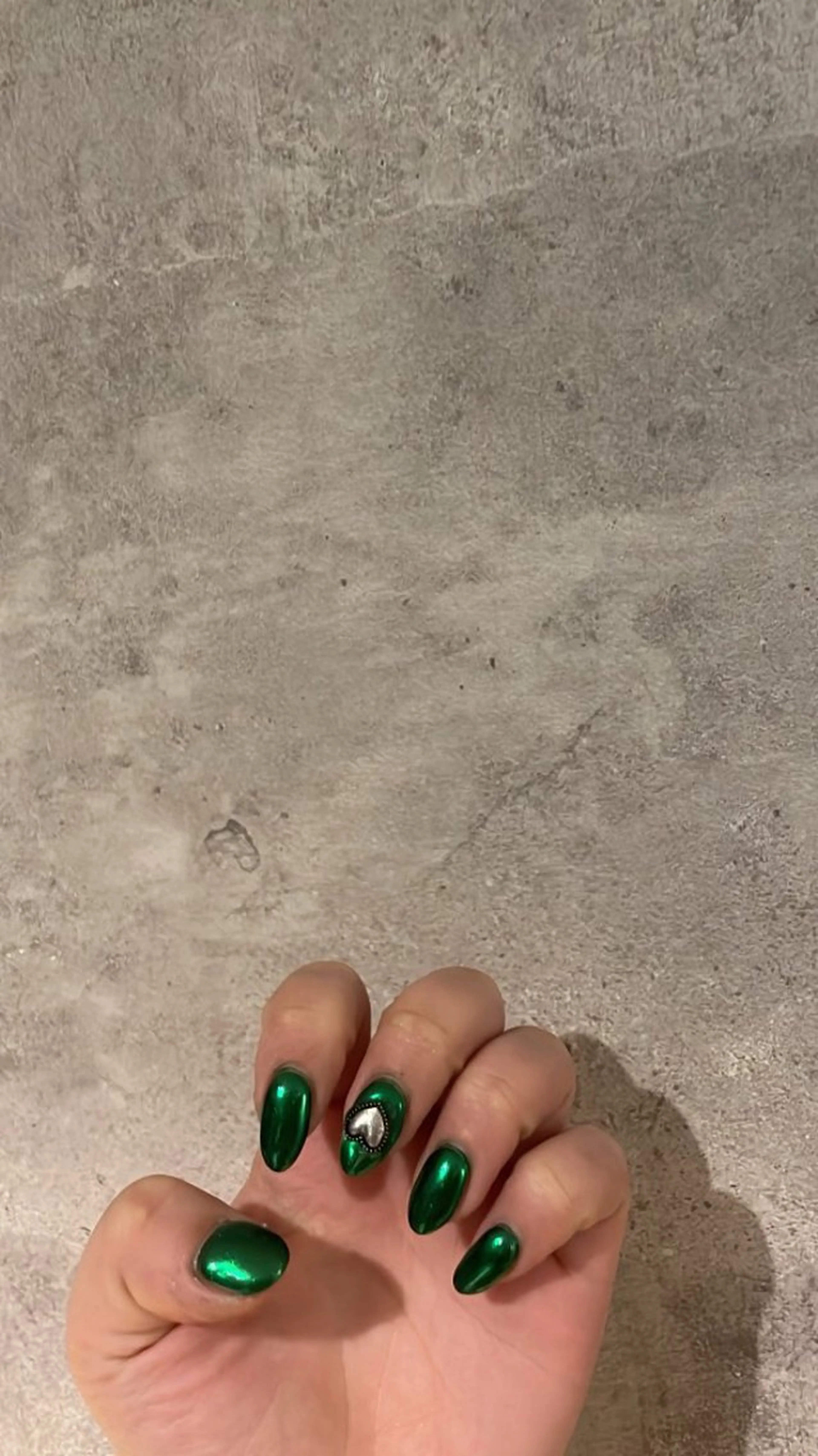 ネイル ハンドネイル 濱岡 咲のネイルデザイン