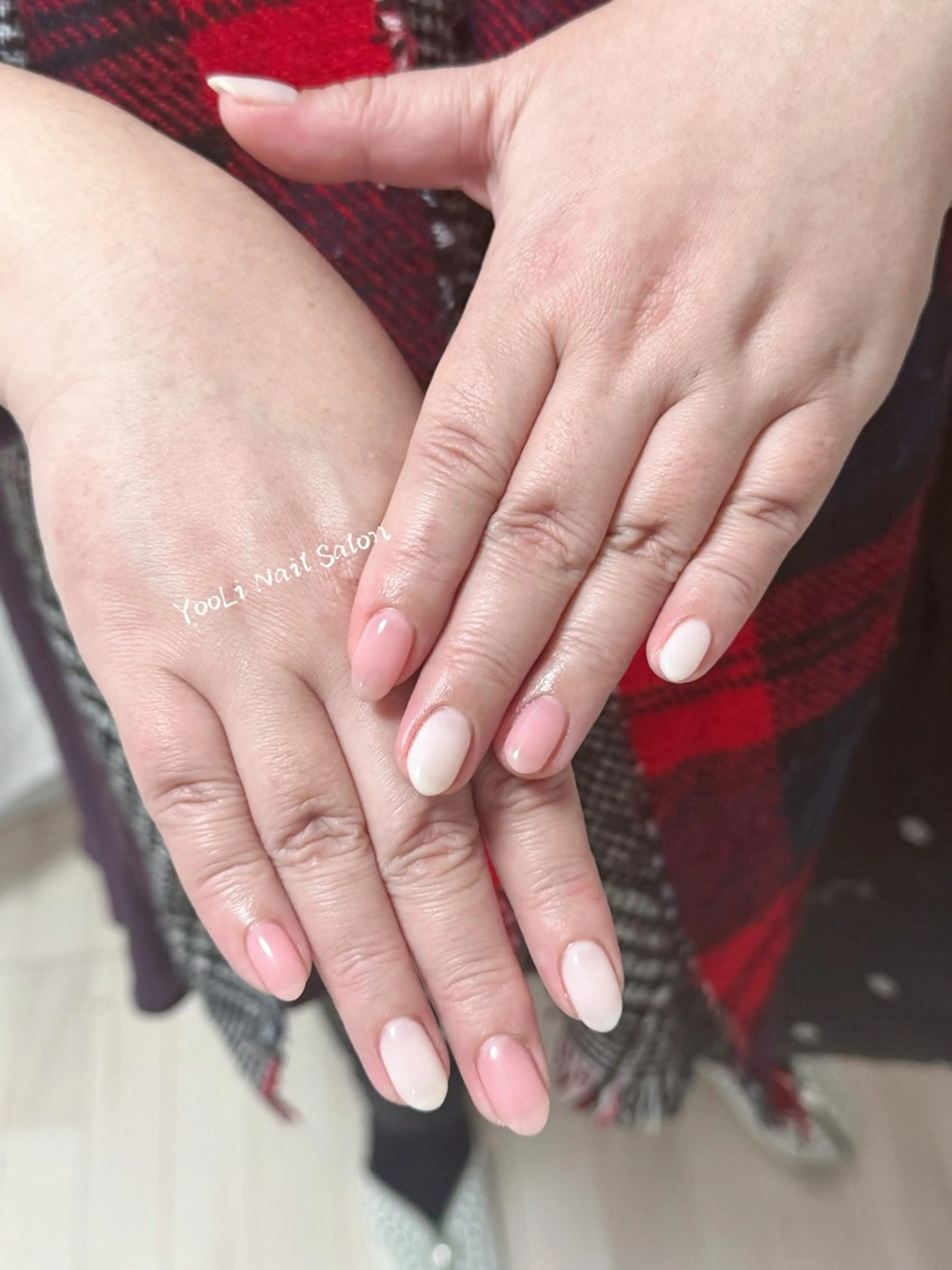 ネイル フレンチネイル グラデーション キラキラネイル 韓国ネイル マグネットネイル ハンドネイル 🎀🎀YooLi Nail Salonのネイルデザイン