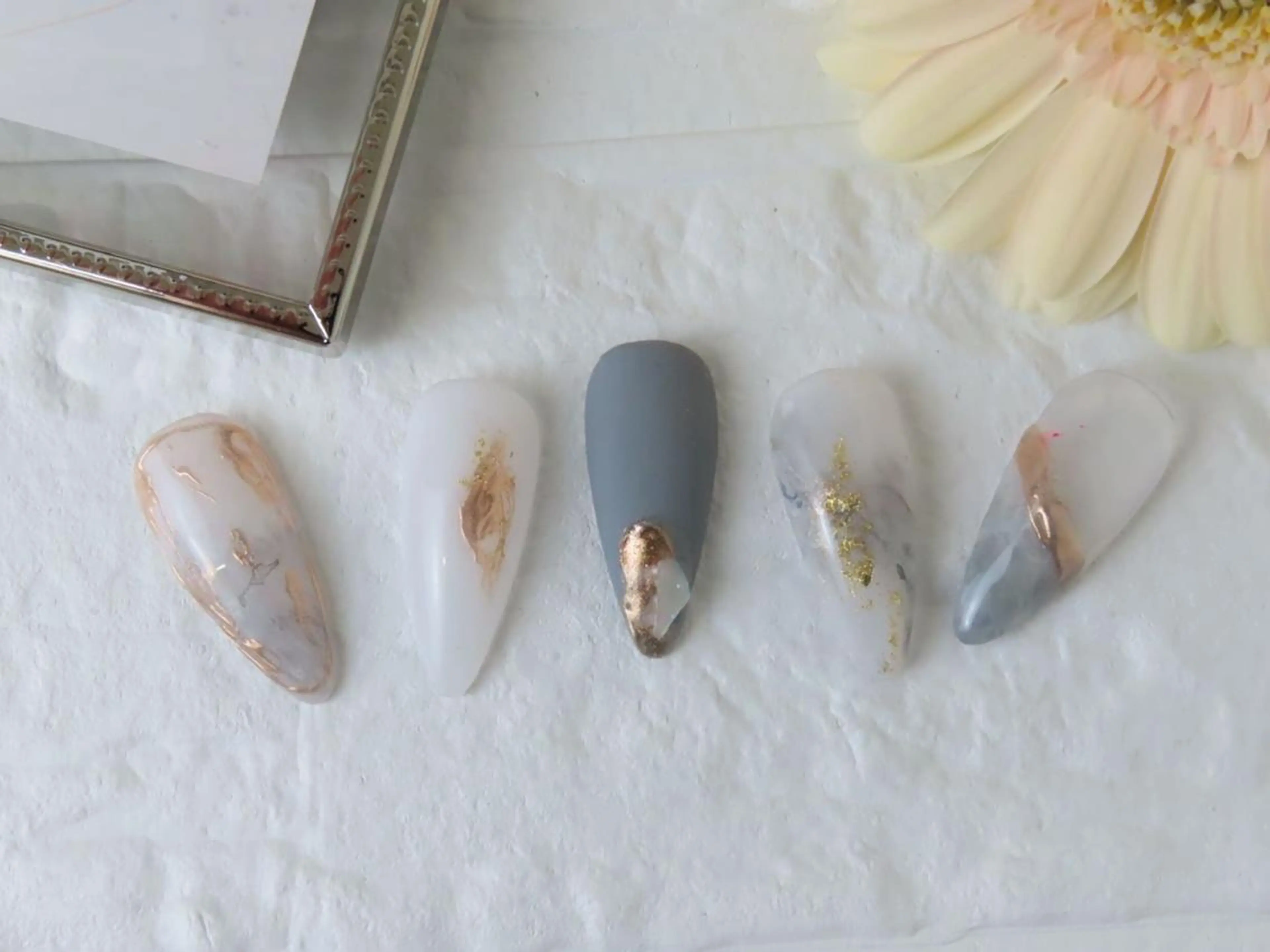 (オフ込み)シンプル定額デザインの写真