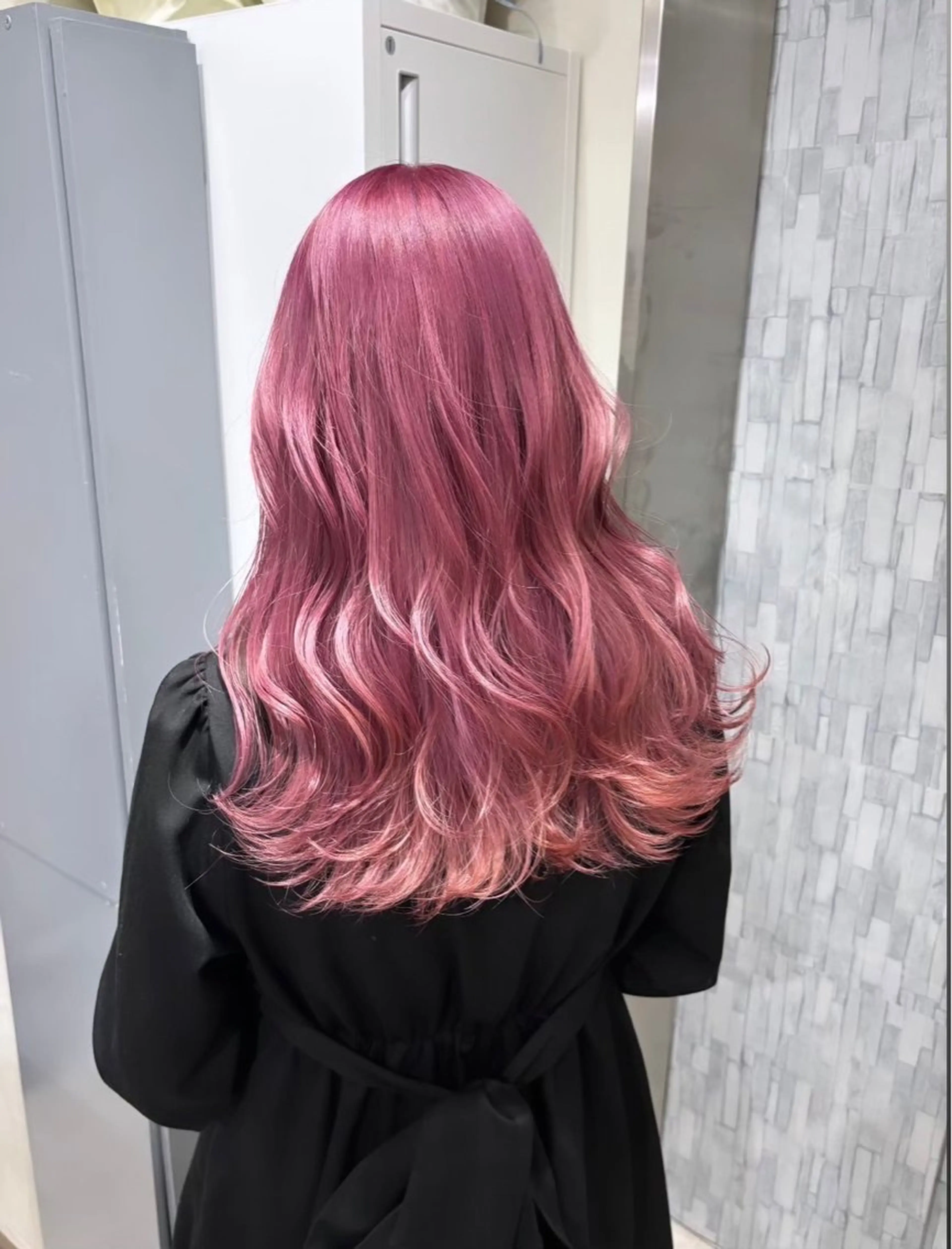 ロング ヘアカラー 🐶カラー特化🌈 池袋/ハイトーン/陸のヘアスタイル