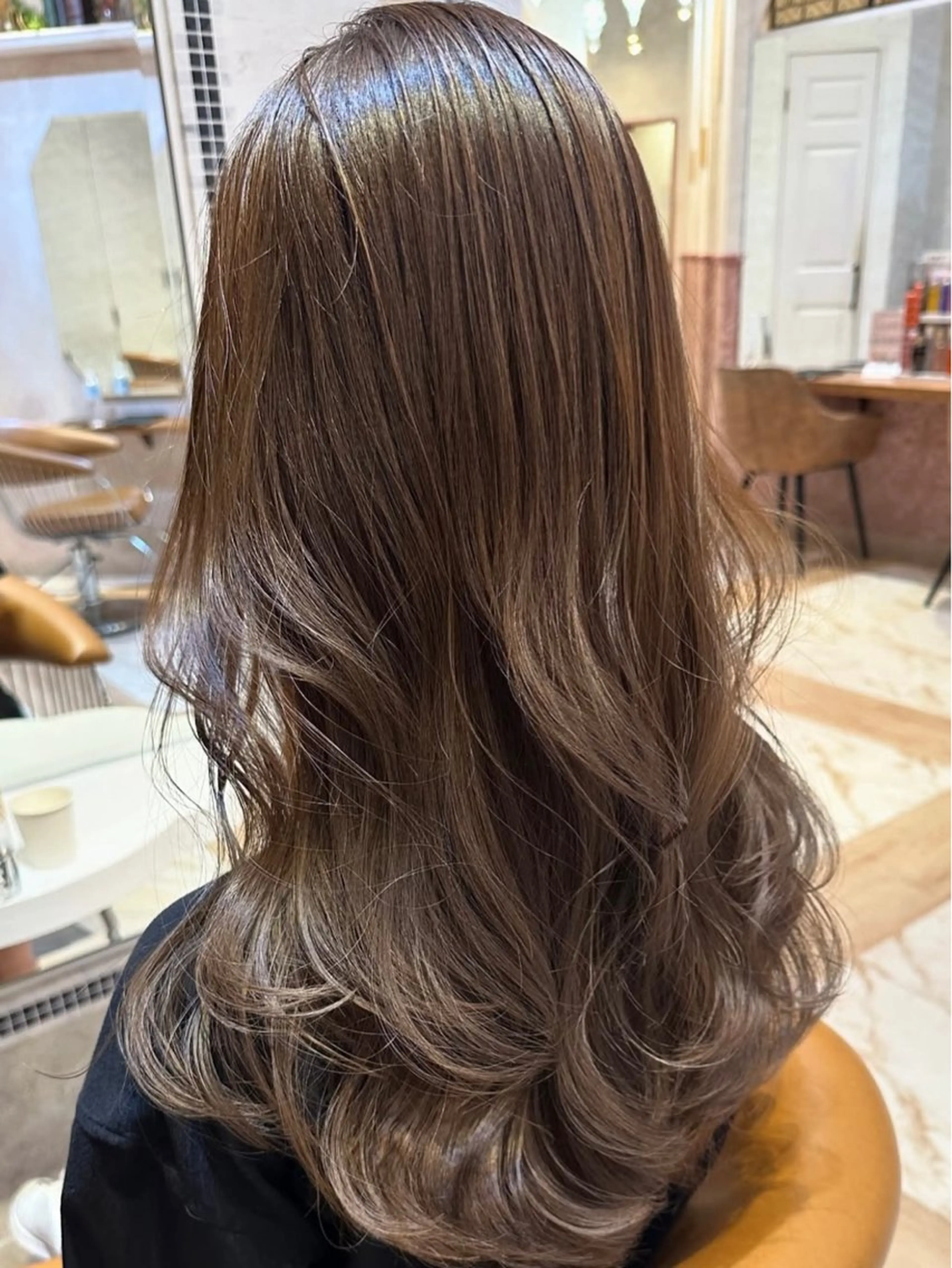 ロング 岡田準希/韓国/透明 感カラー/美髪矯正のヘアスタイル