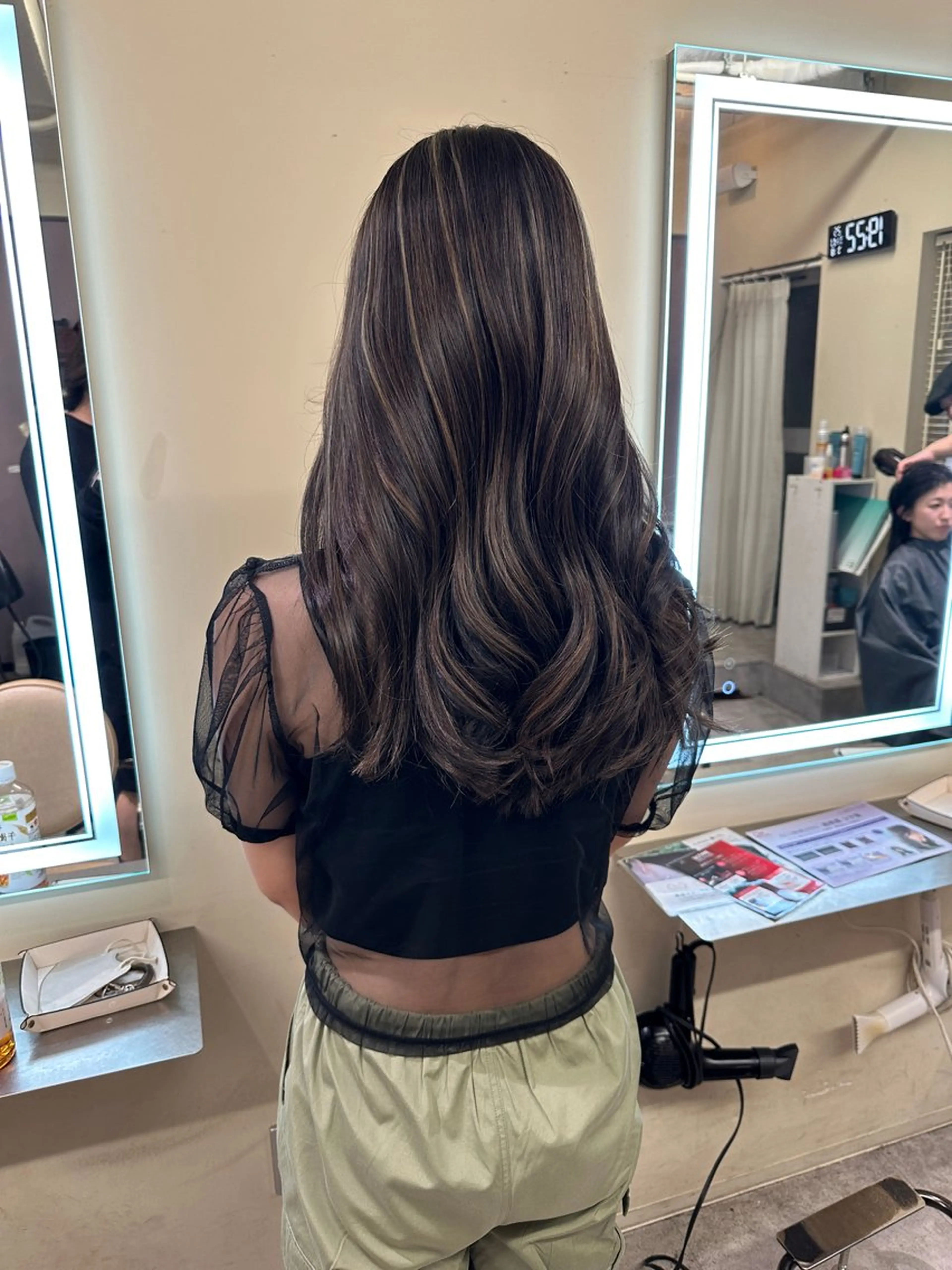 ロング カラー アディクシーカラー バレイヤージュ ブリーチ デザインカラー ダブルカラー ヘアカラー トリートメント opus 店長大和 レイヤー/赤み消しのヘアスタイル