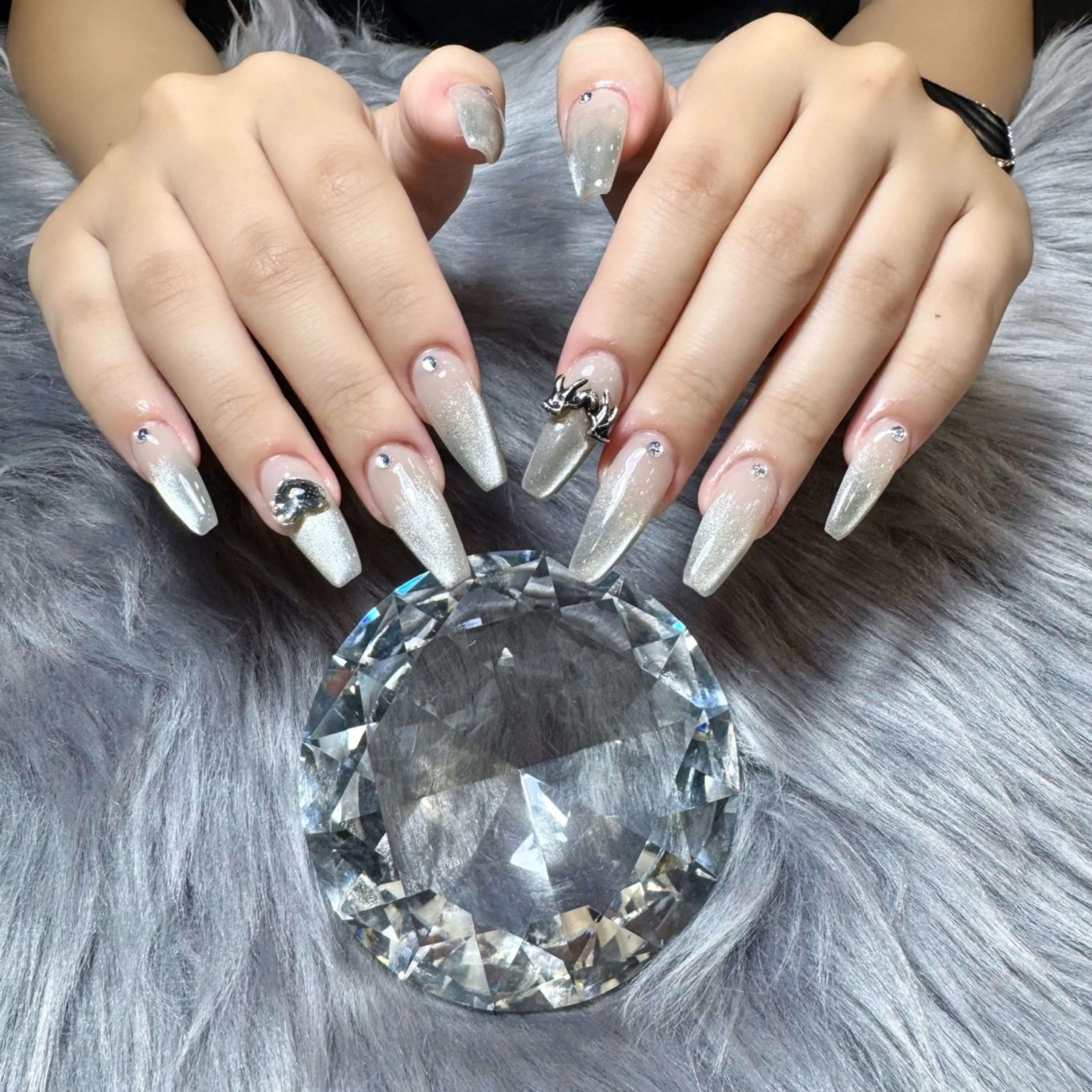 ネイル ハンドネイル ドリスネイルサロン所属・Doris Nail Salonのネイルデザイン