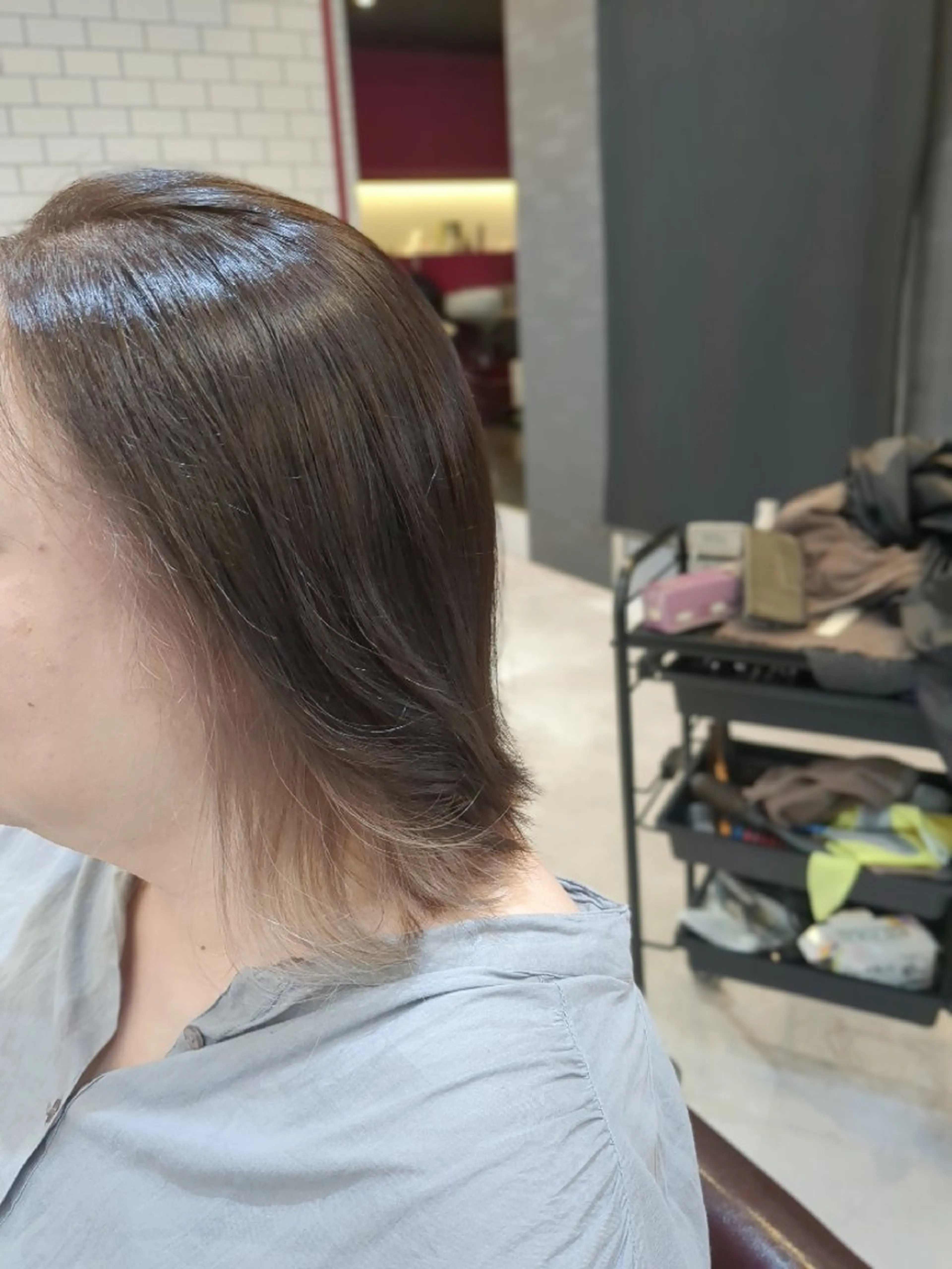 ミディアム カラー ベージュカラー インナーカラー ミルクティーベージュ アグヘアーヴィズ 永山店所属・菅原 涼のヘアスタイル