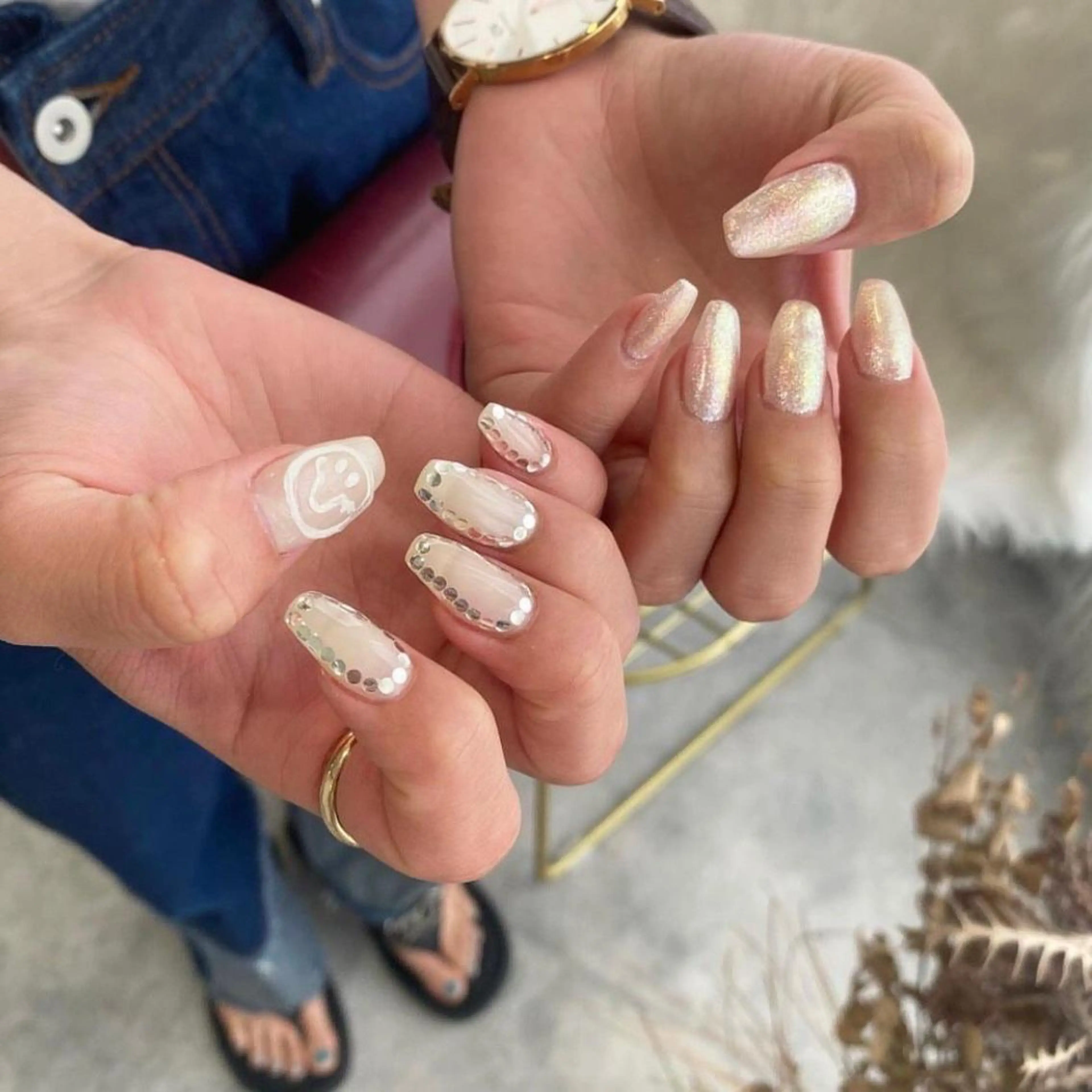 ネイル 持ち込み ネイル&アイ　QUEEN&CRIMSON所属・眉WAX/ピーリング ホワイトニングの眉毛・アイブロウイメージ