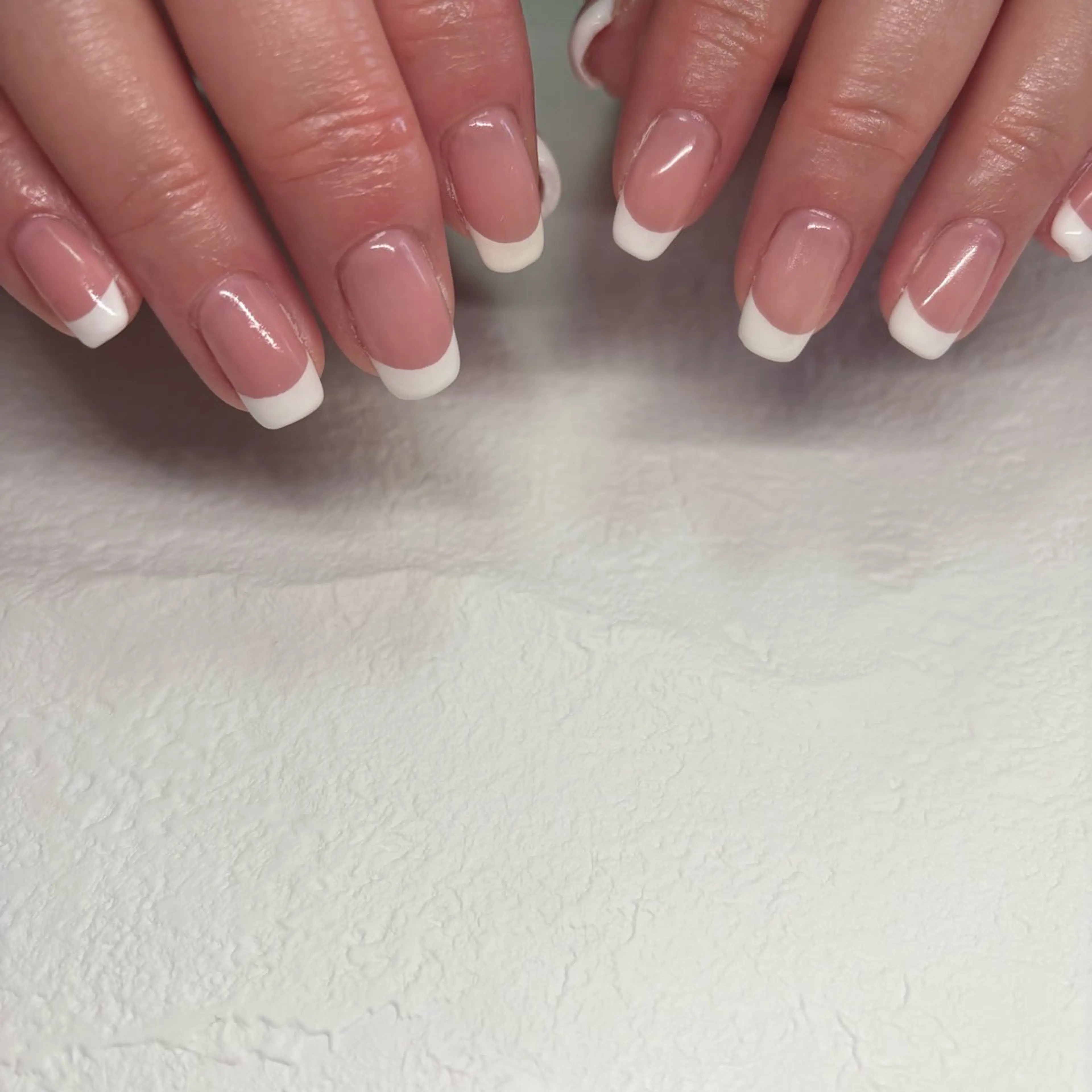 ネイル フレンチネイル RE💟N.NAIL ラテン系お姉さんのネイルデザイン