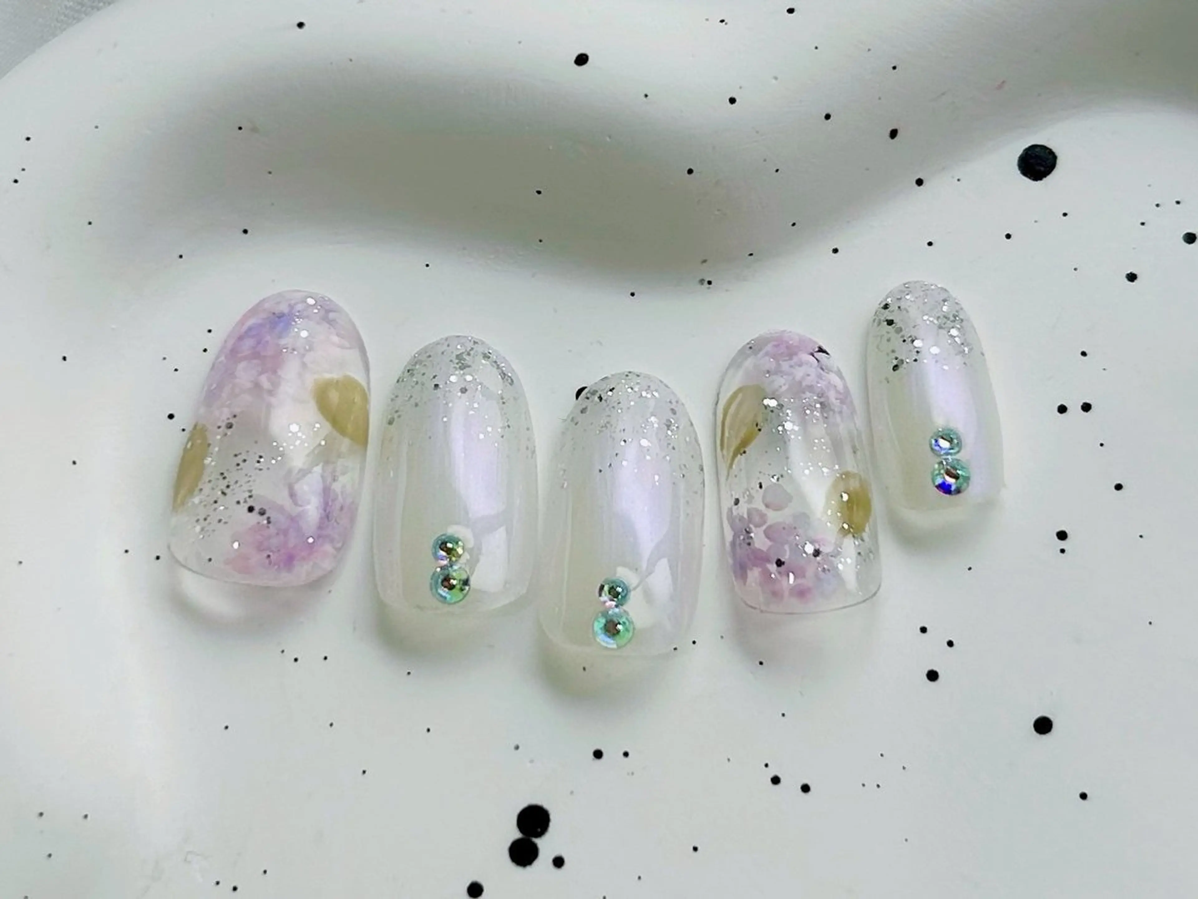 ネイル ハンドネイル アイ.ネイリスト りこの眉毛・アイブロウイメージ