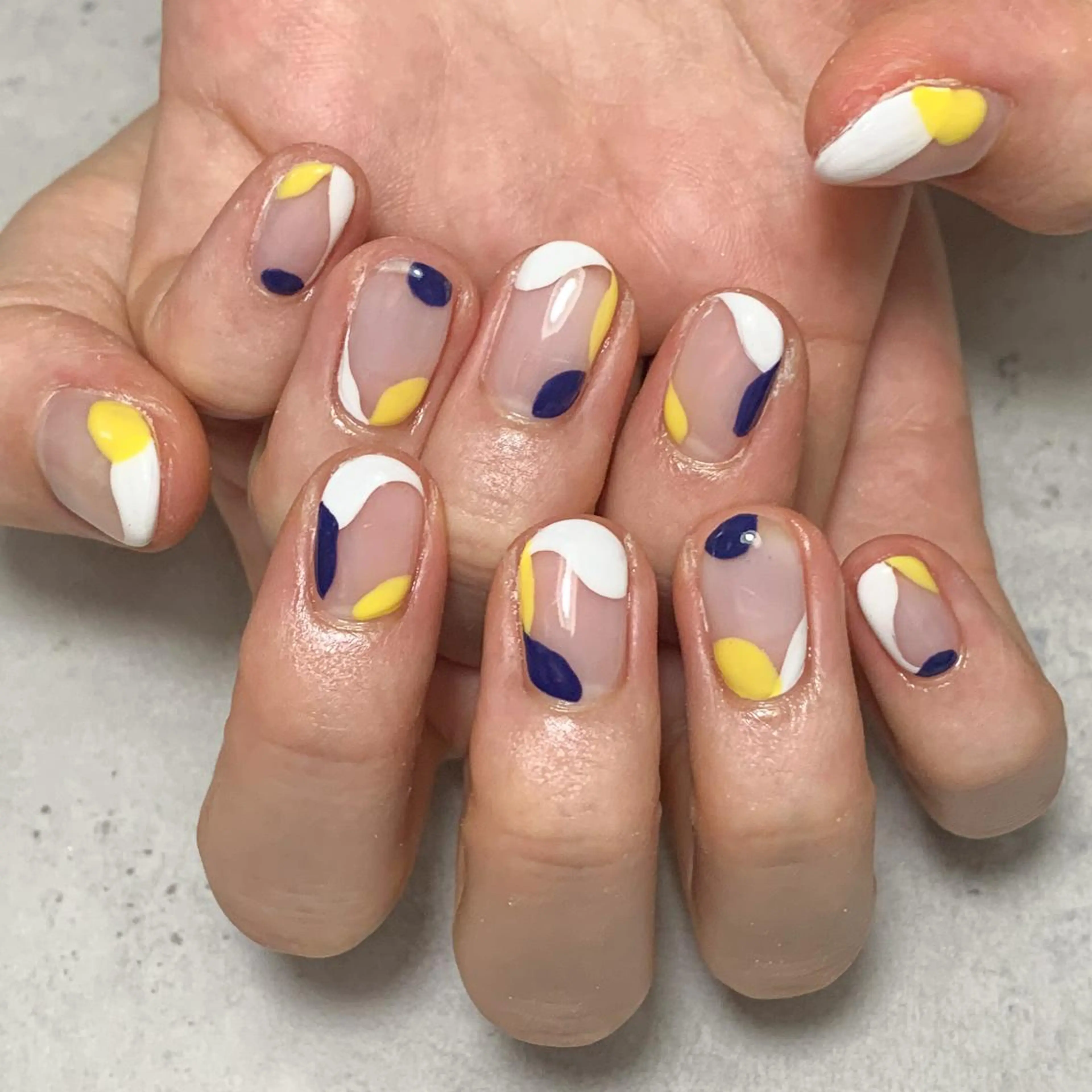 ネイル atelier　FIORITURA所属・FIORITURA aiのネイルデザイン