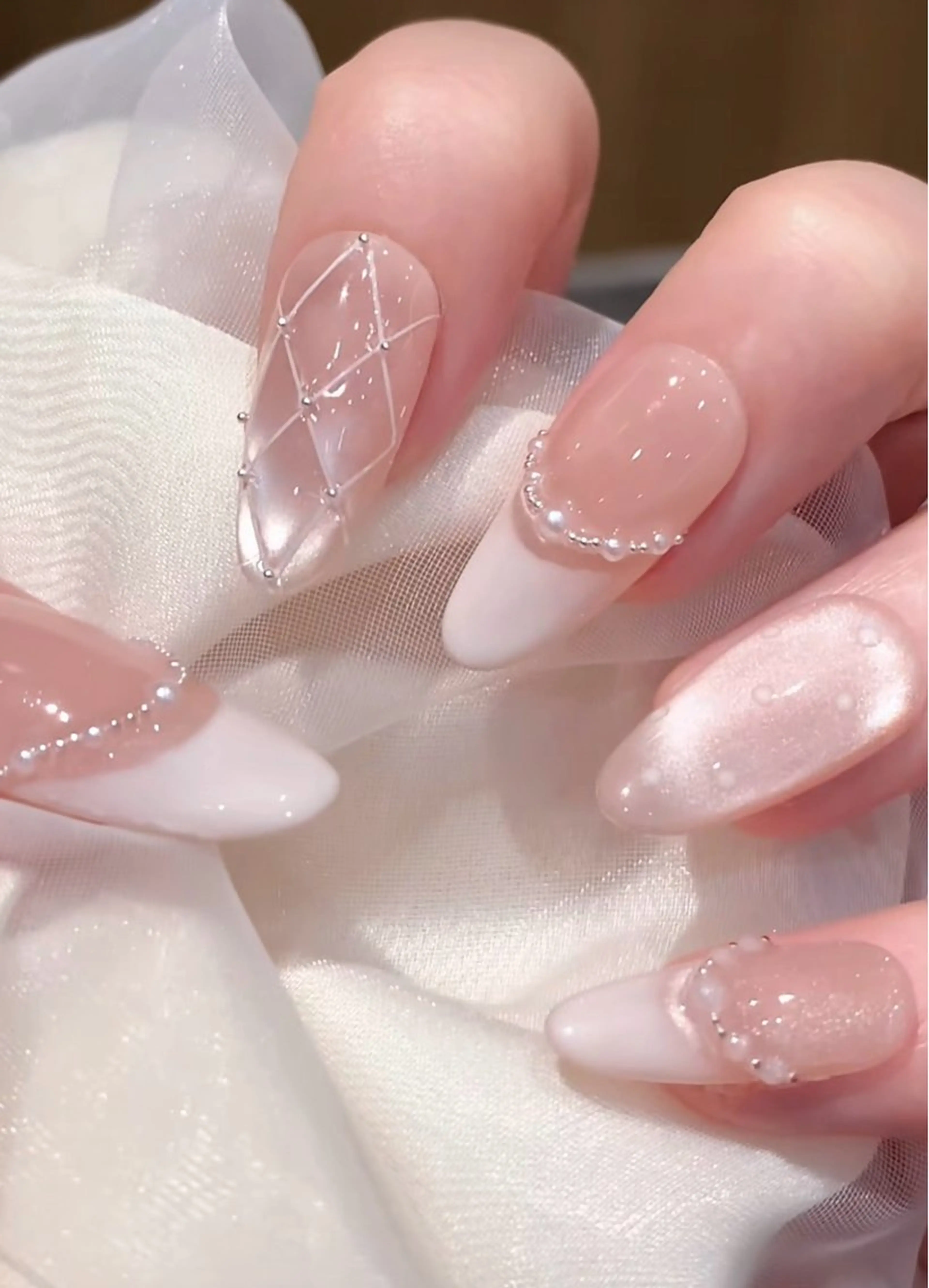 ネイル ETELUNA Nail 銀座店【パラジェル/フィルイン/チップスカルプ/マグネット/ニュアンス】所属・周 テイのネイルデザイン