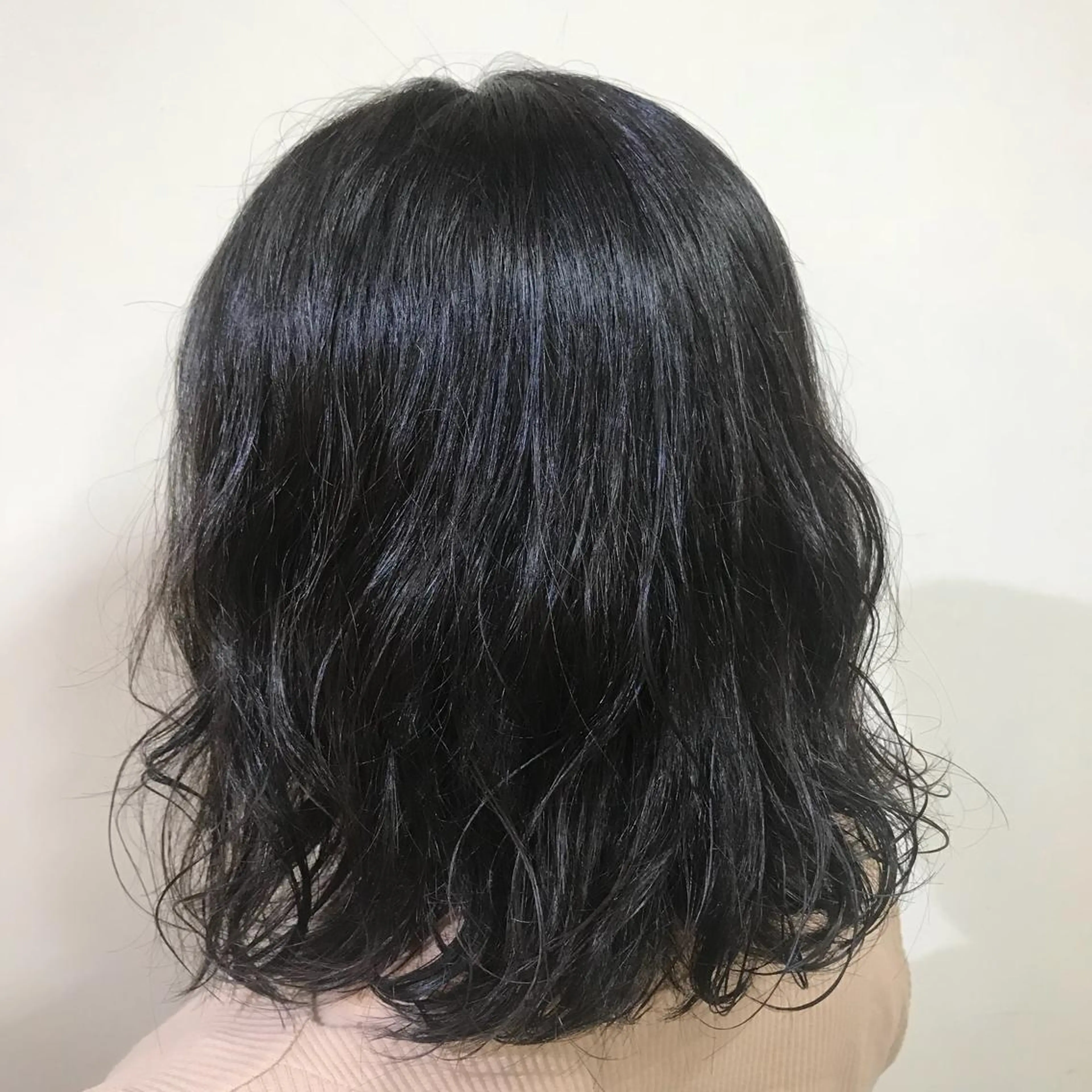 ミディアム パーマ AOI✩⡱ y2kネイルのネイルデザイン