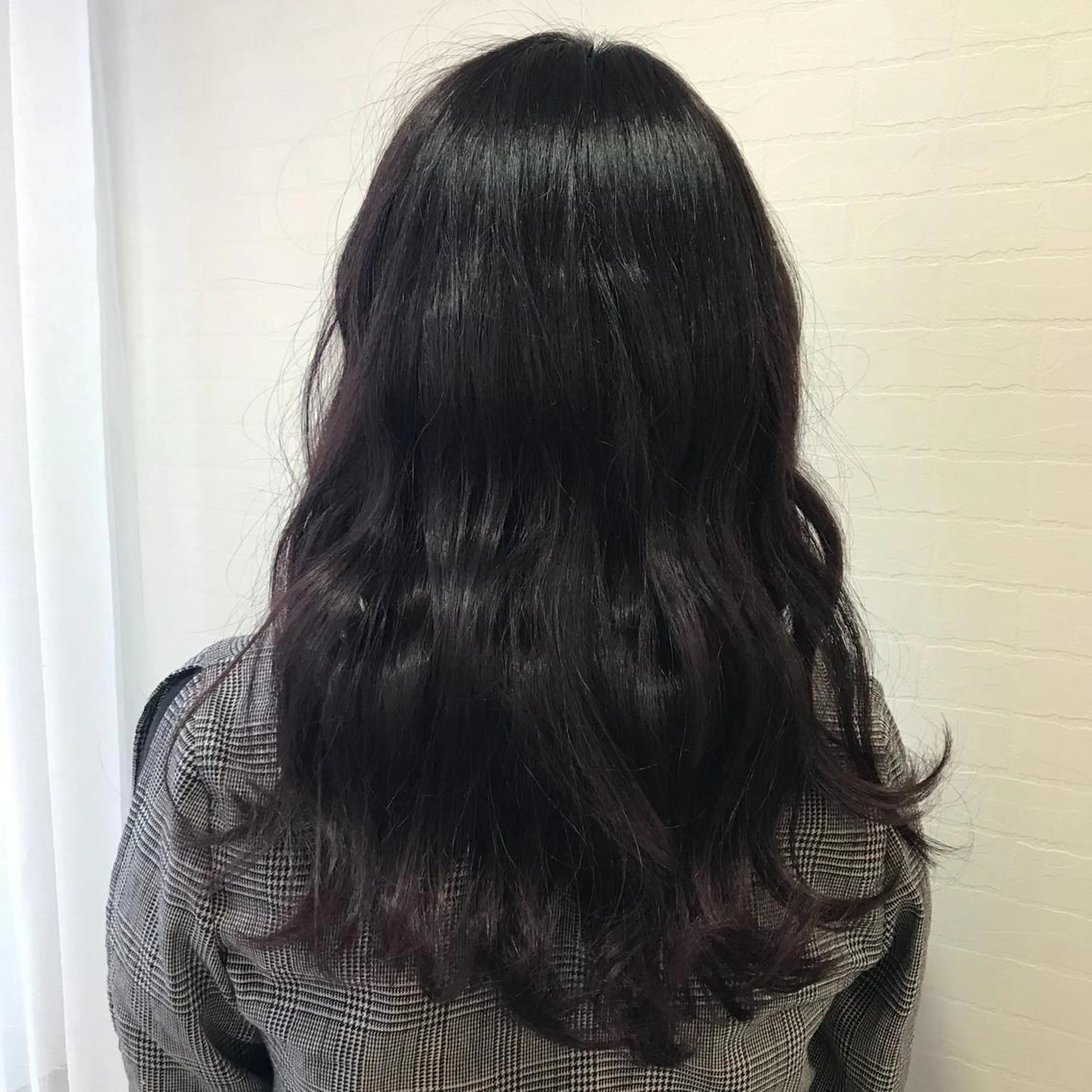 ロング カラー オリーブ/アッシュ やわらか透明感カラーのヘアスタイル