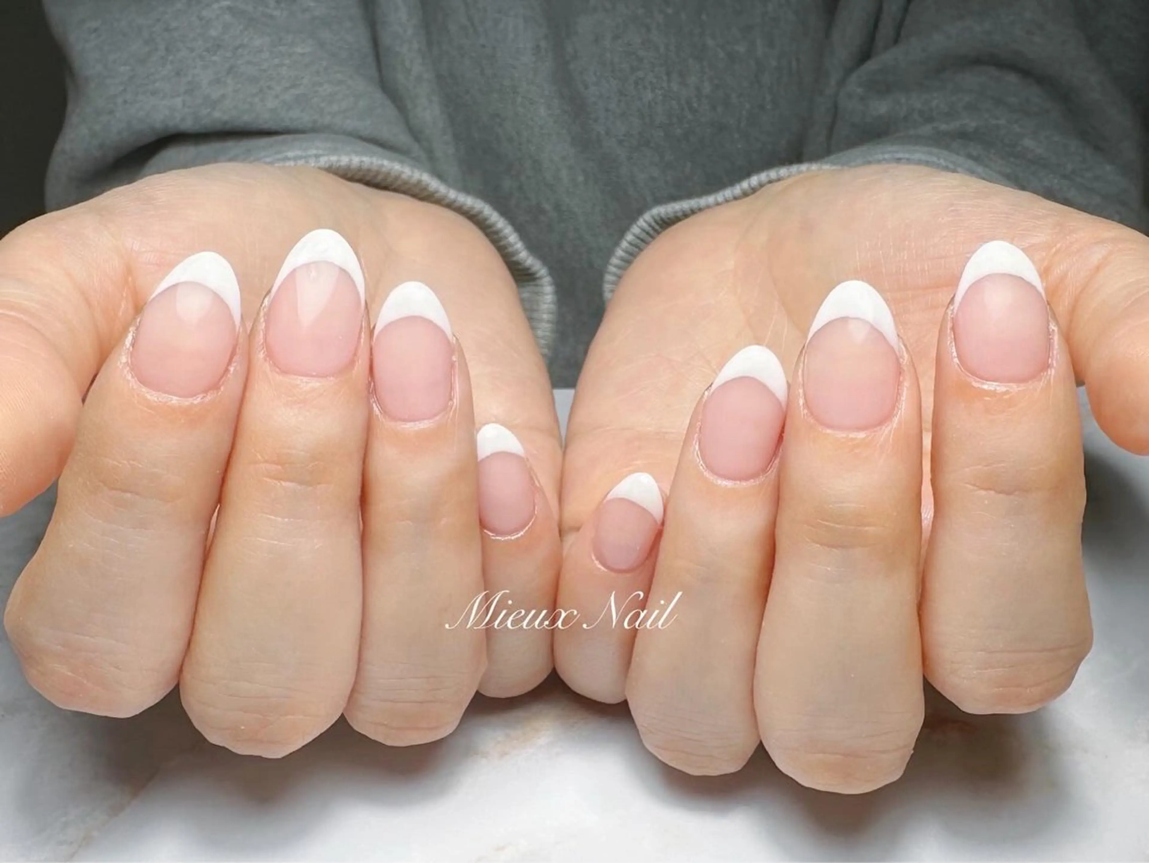 ネイル フレンチネイル ハンドネイル 市川 麻衣子のネイルデザイン