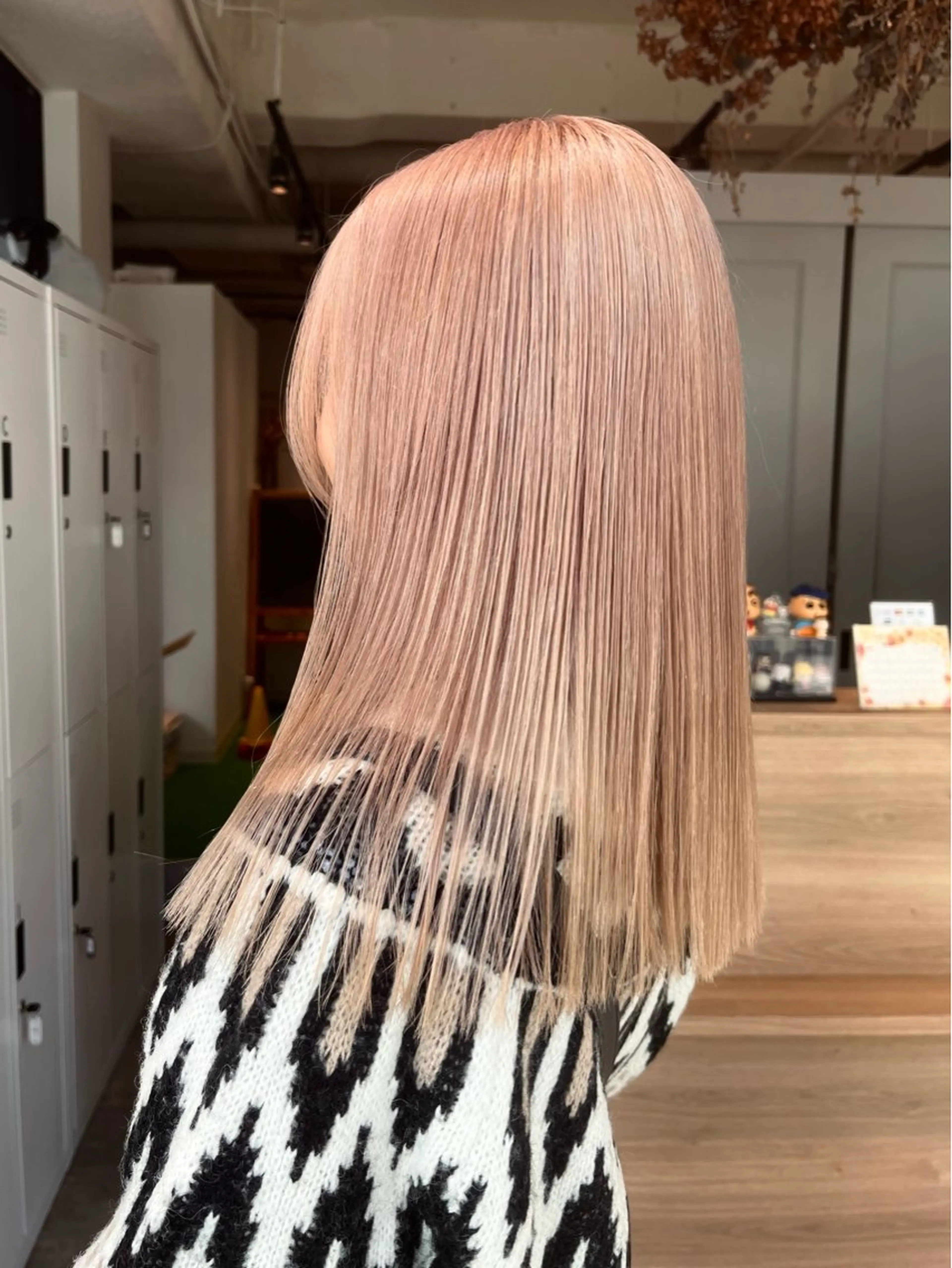 💛ブリーチリタッチしたい方限定💛ケアブリーチリタッチカラー➕トリートメント 大阪/梅田/カラーモデル/ダブルカラーの写真