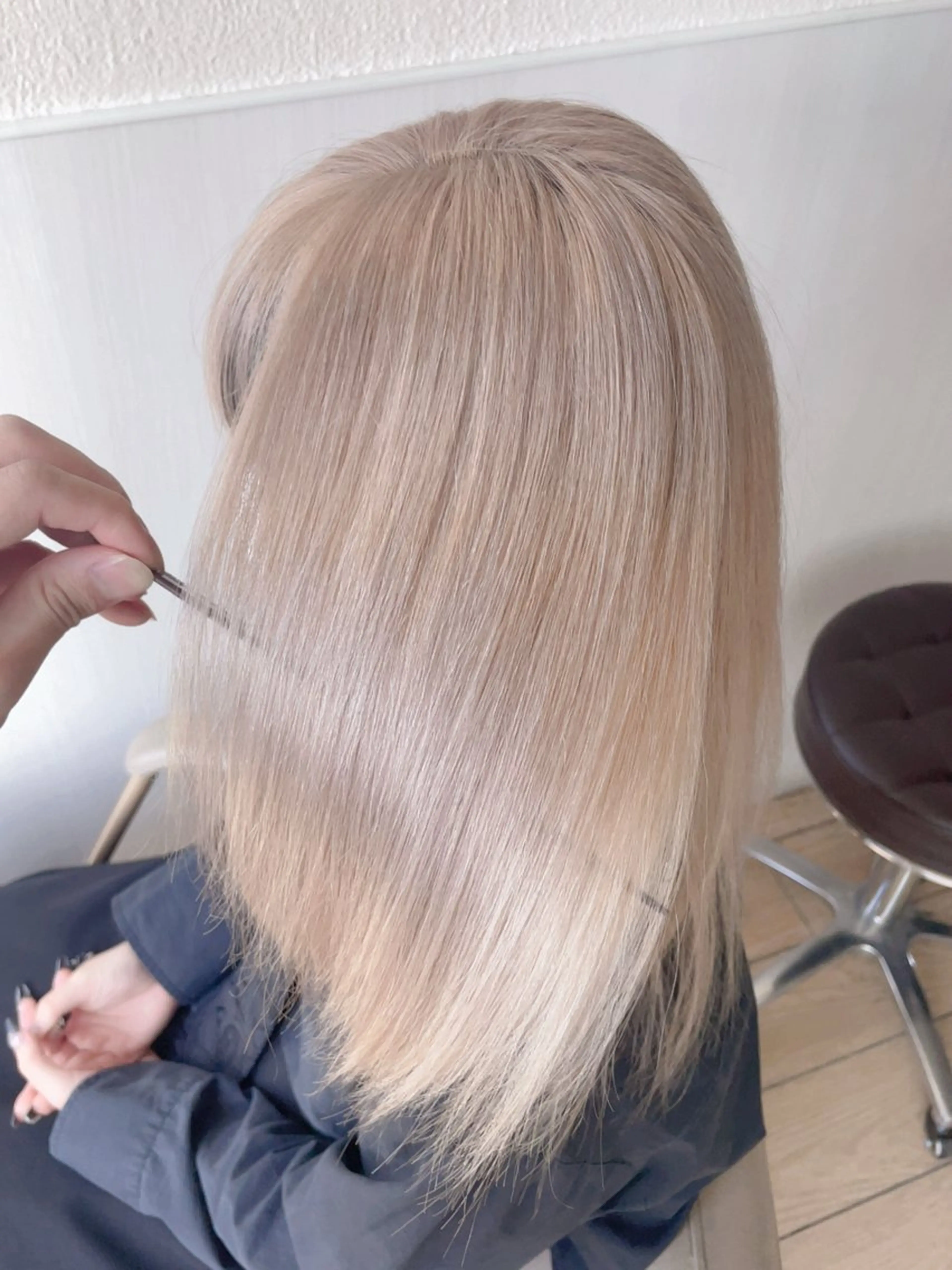 ミディアム カラー 石原 光希のヘアスタイル