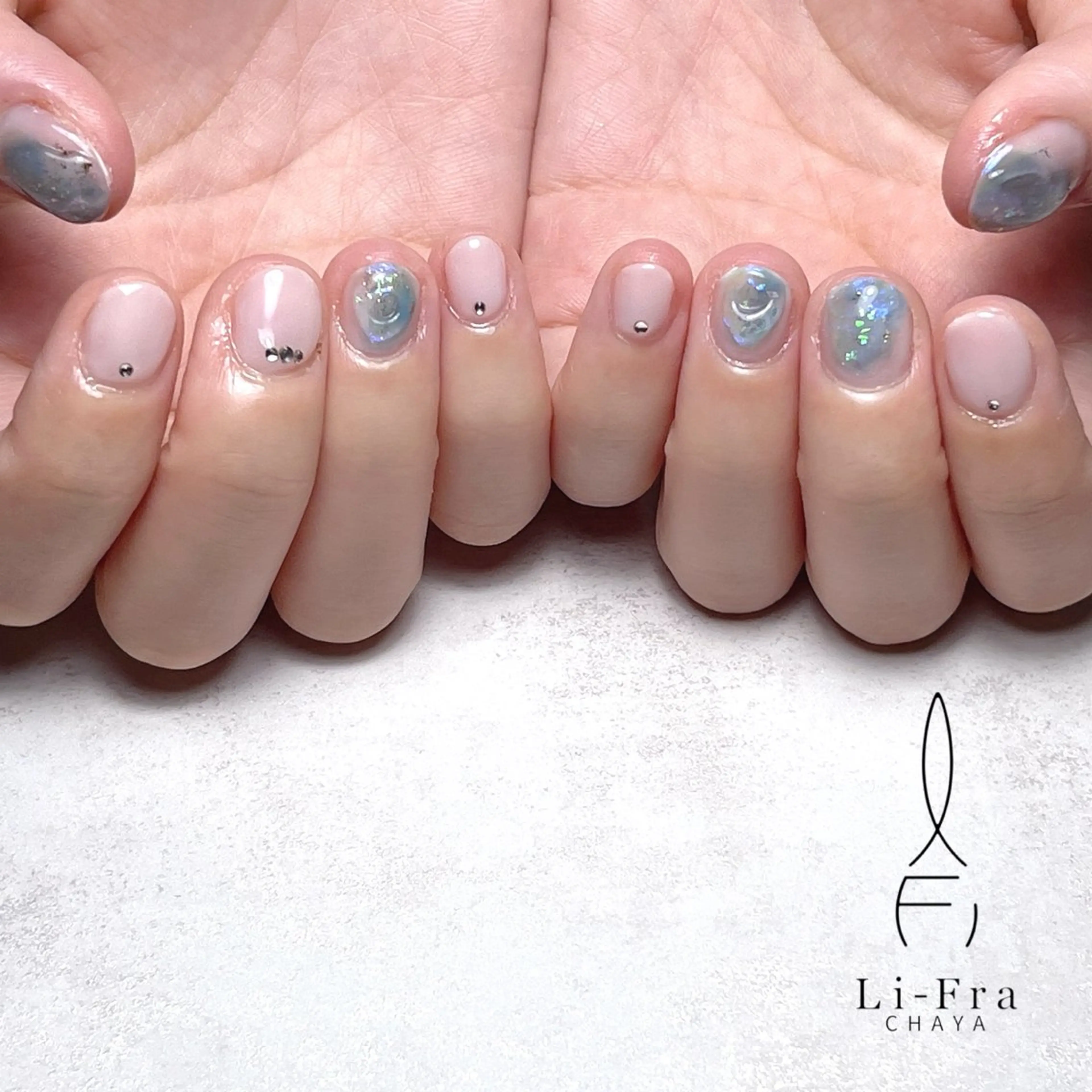 ネイル ニュアンスネイル ハンドネイル フットネイル Li-Fra 神野さやのネイルデザイン