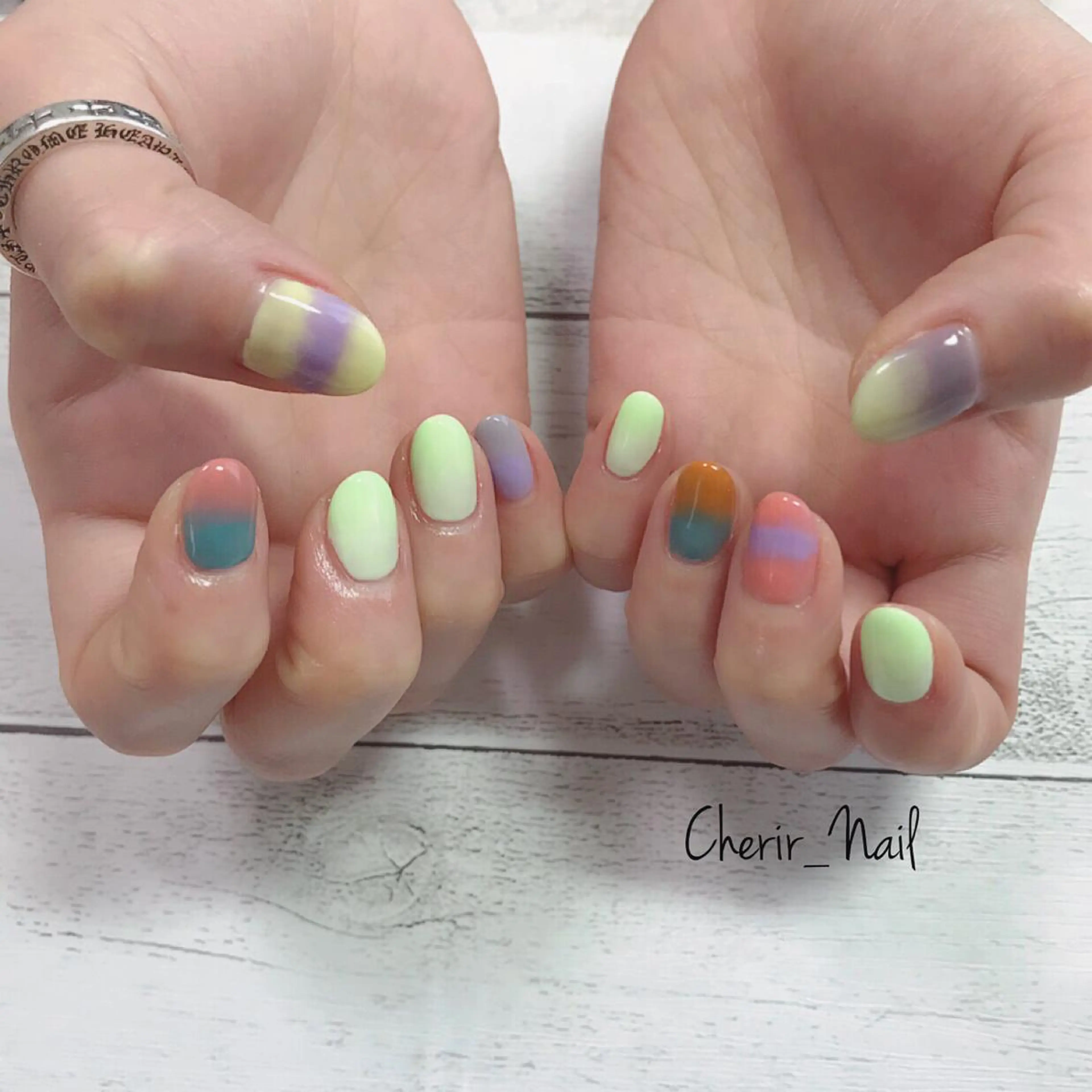 ネイル アートネイル ニュアンスネイル ワンカラーネイル ショートネイル シンプルネイル ハンドネイル Cherirnail kaoriのネイルデザイン