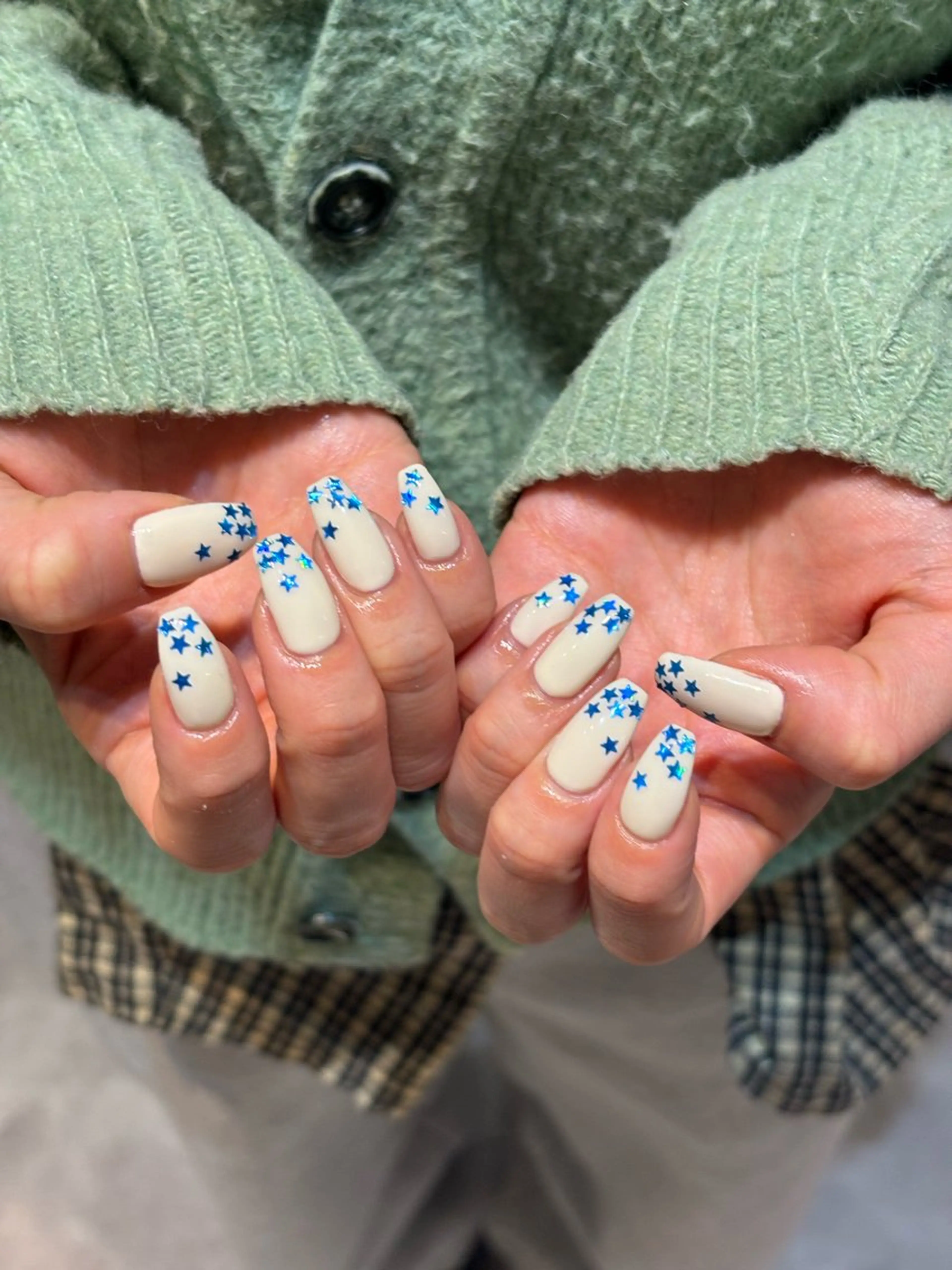 ネイル ハンドネイル アリアグレイス Ranのネイルデザイン