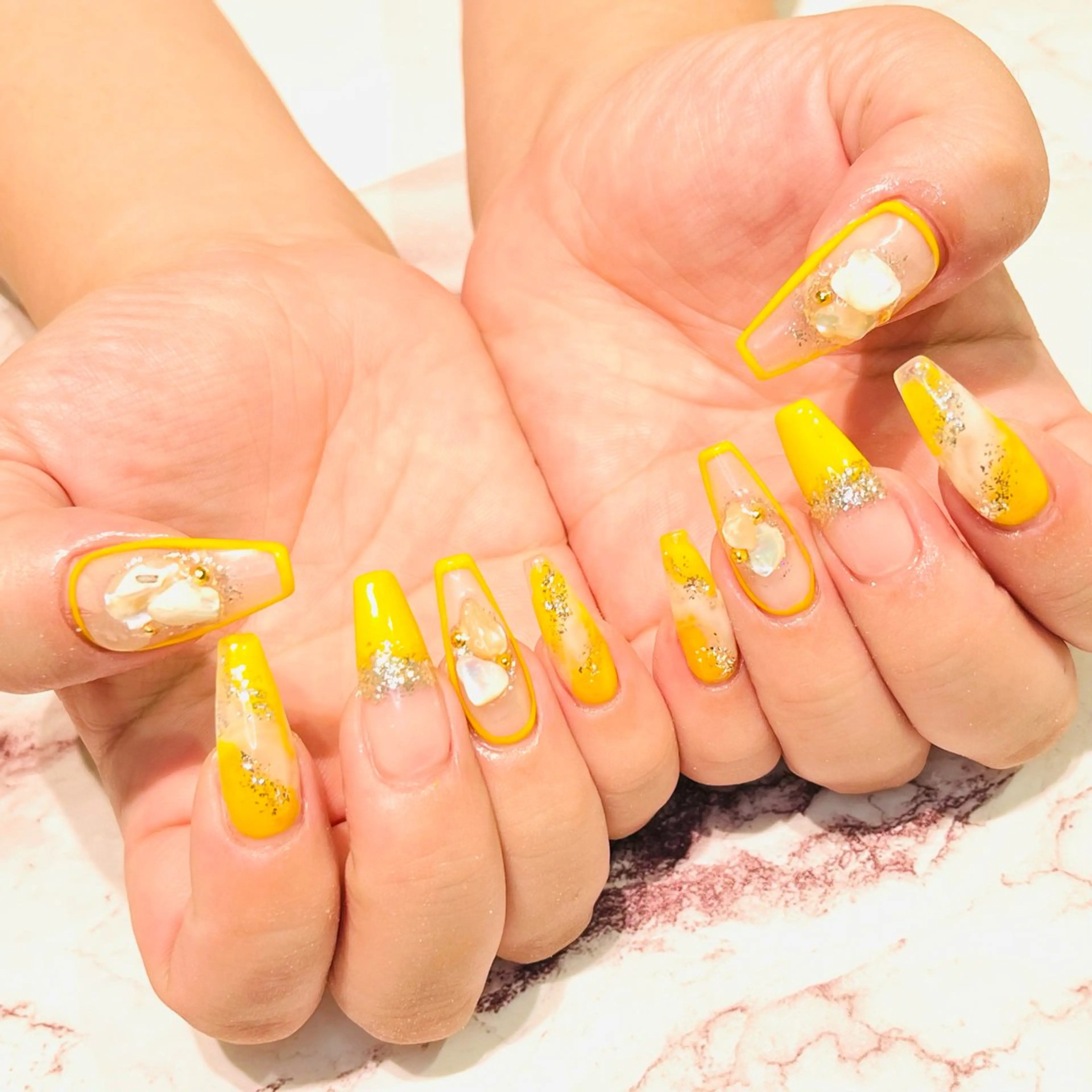 ネイル ハンドネイル Hair removal & Beauty salon Produce by Lucia所属・nail salon Luciaのネイルデザイン