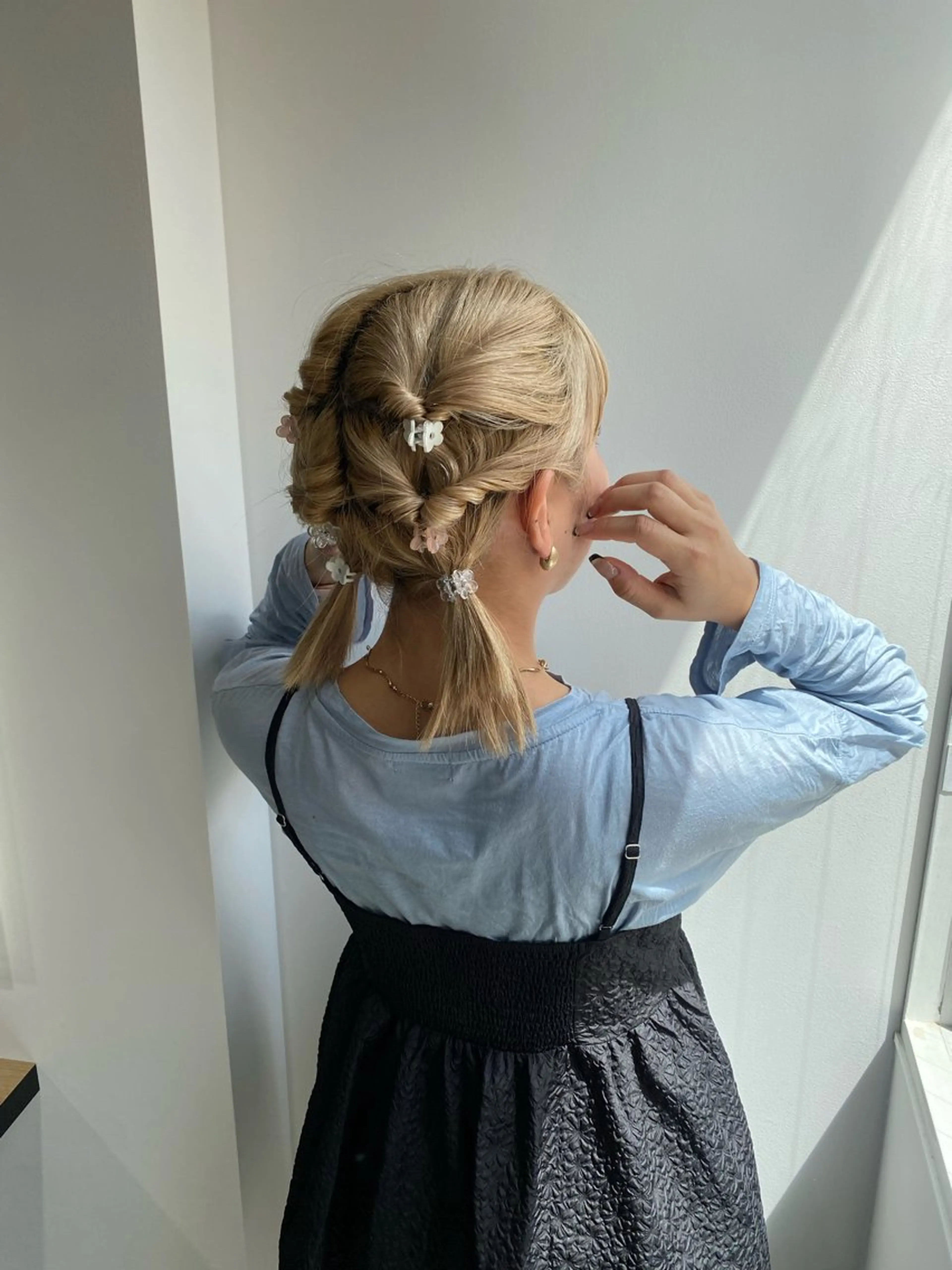 セミロング ALLYS 渋谷店所属・最高級の艶のある カラーmei🎨のヘアスタイル