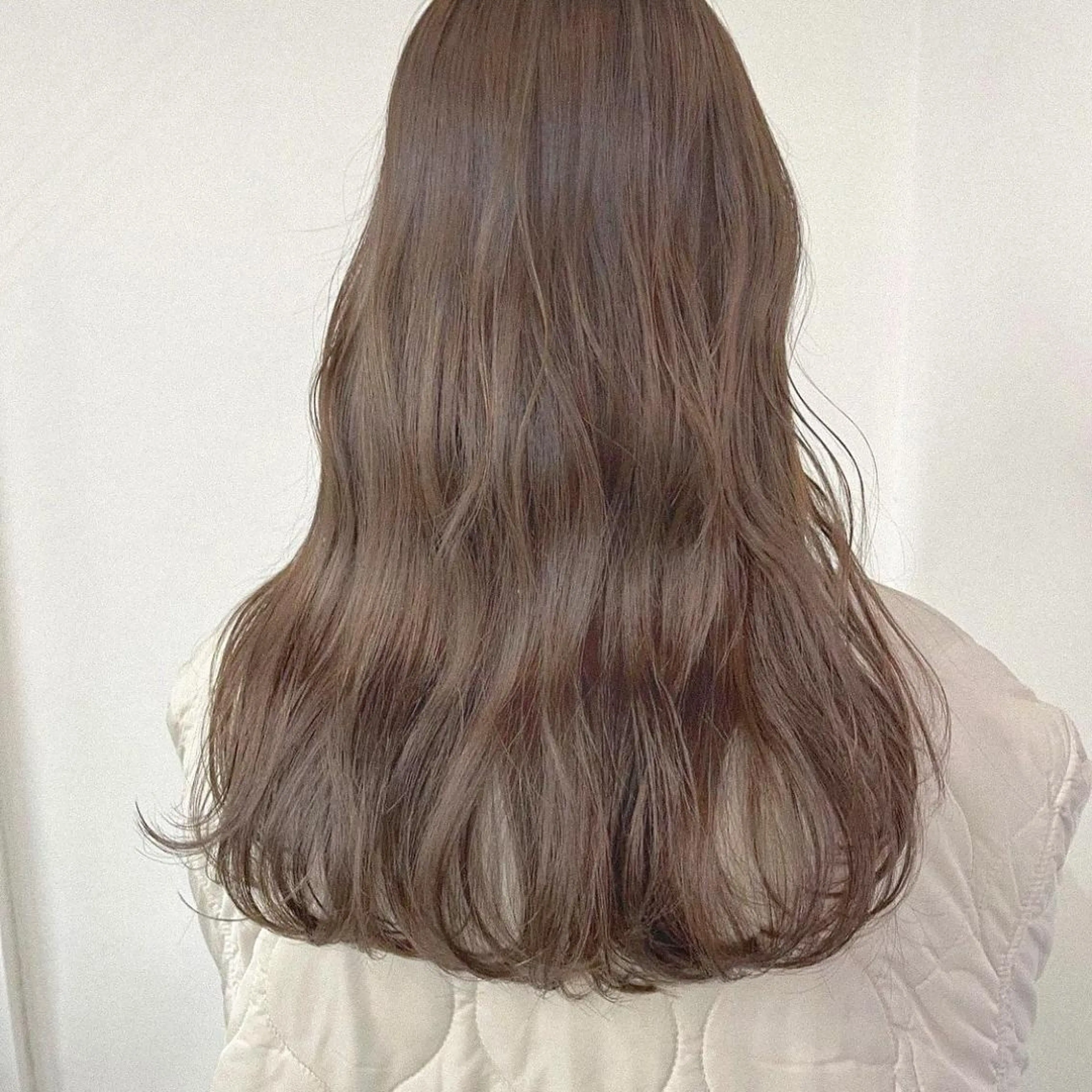 セミロング 落合 美穂のヘアスタイル