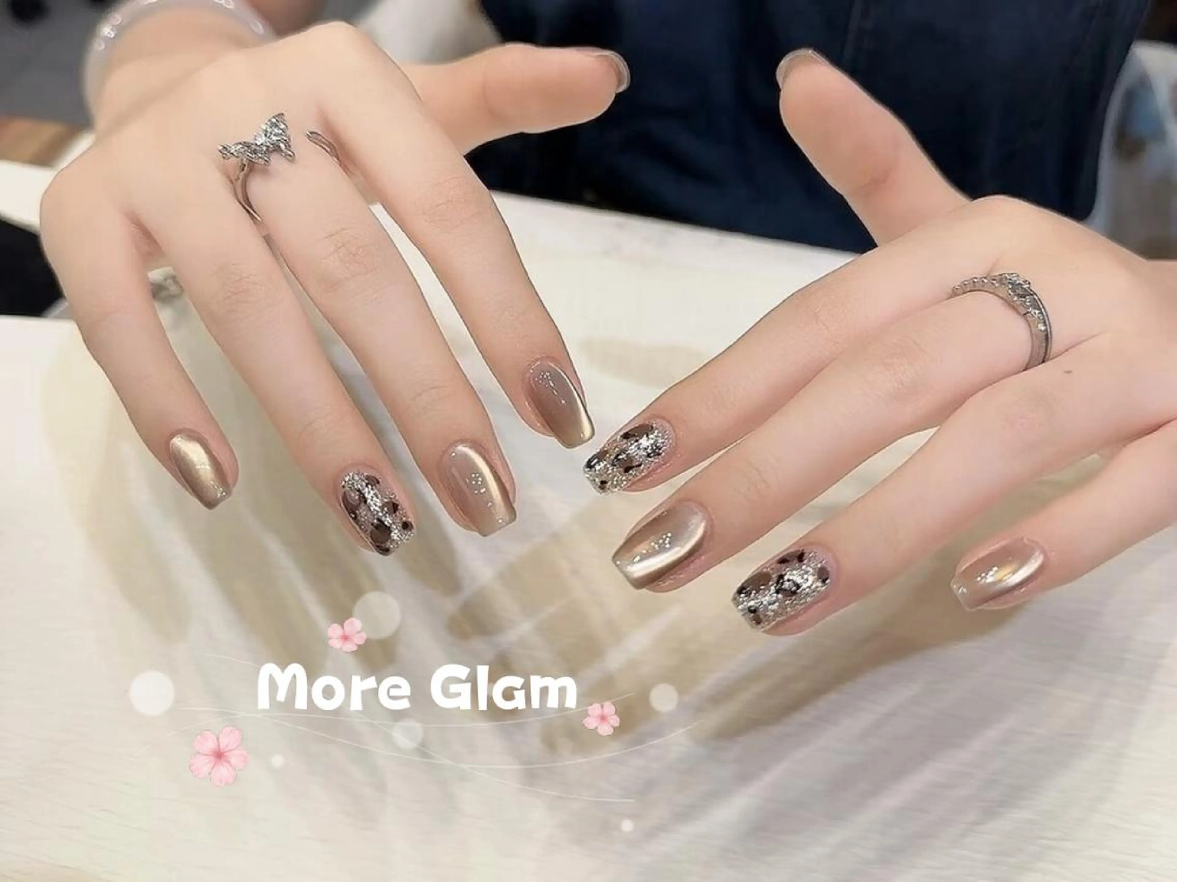 ネイル 長さ出し フットネイル フレンチネイル ジェルネイル ガラスフレンチ MoreGlam ネイルのネイルデザイン
