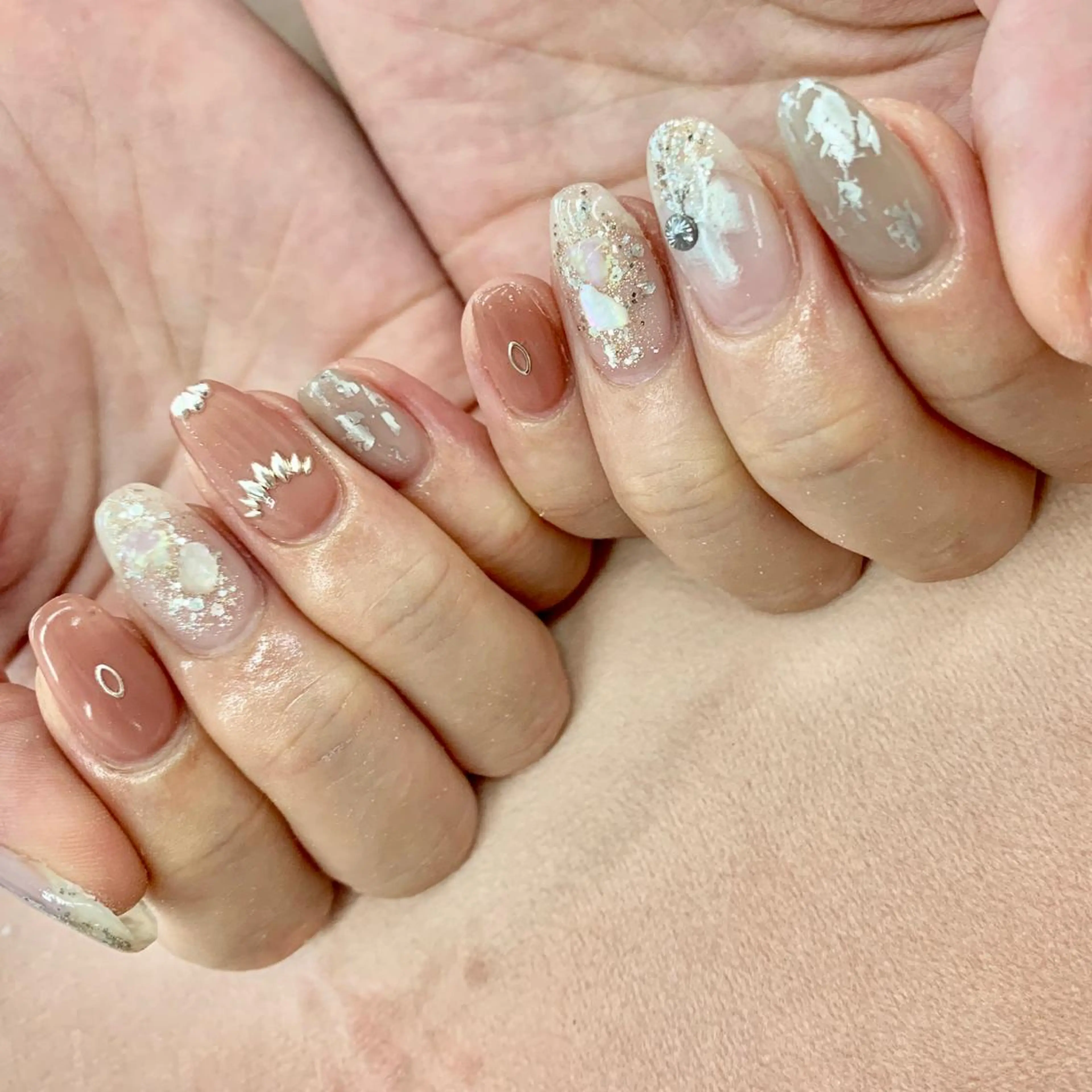 ネイル ピンク シルバー ハンドネイル nail salon -Lien-所属・nailsalon -Lien-のネイルデザイン