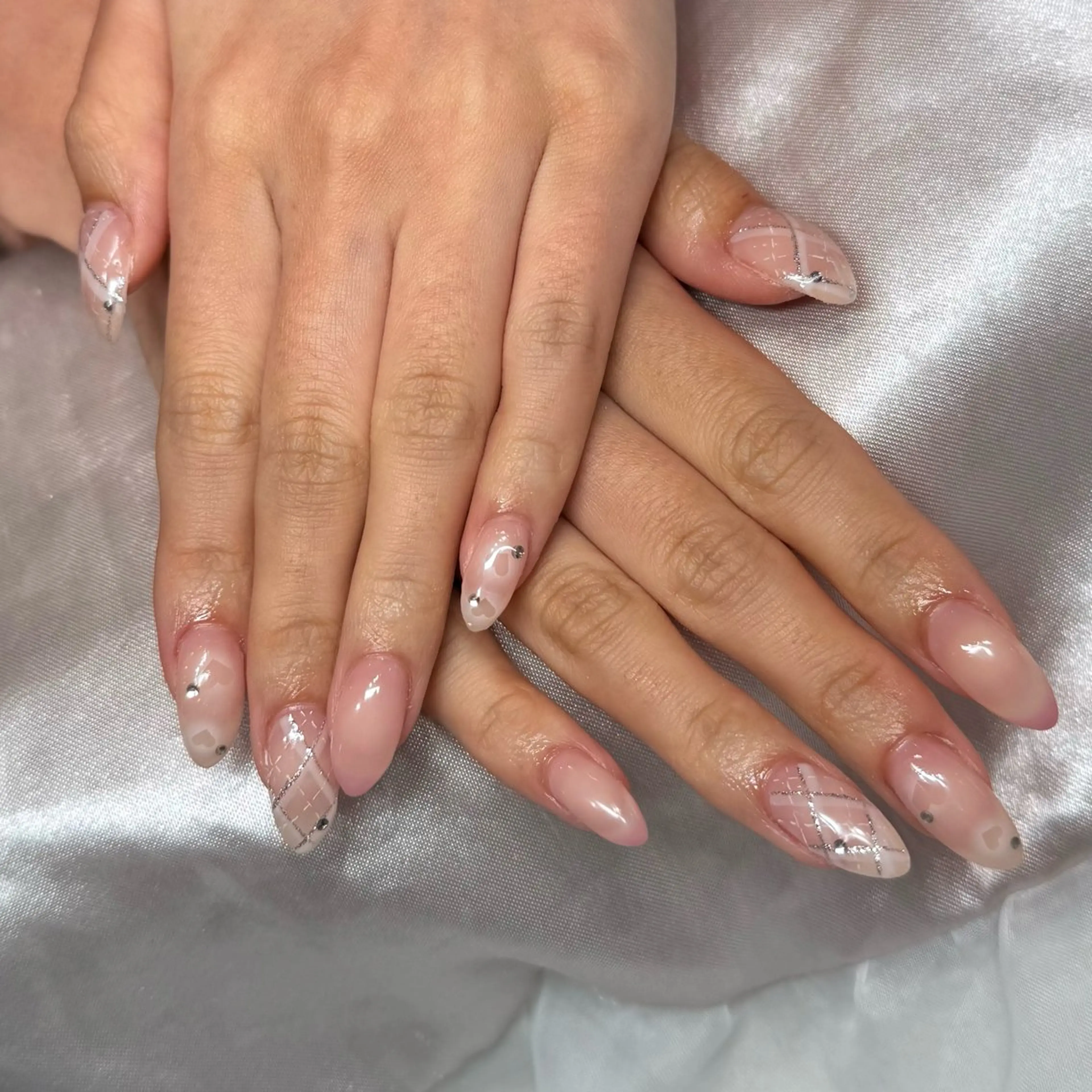 ネイル ハンドネイル Roy心斎橋 石川のネイルデザイン