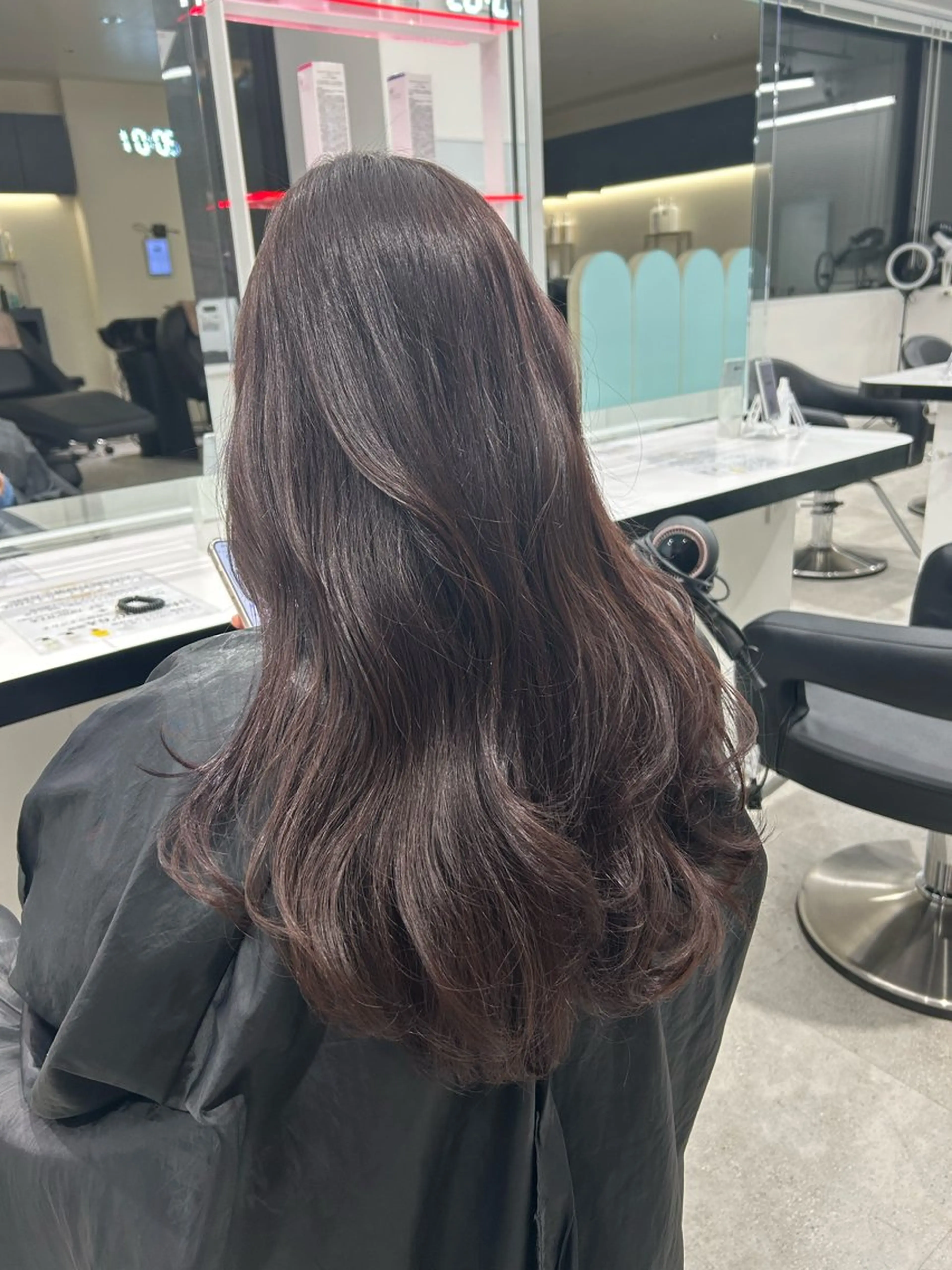 ロング カラー 履歴修正屋さん／ ブロンド／ホワイトのヘアスタイル