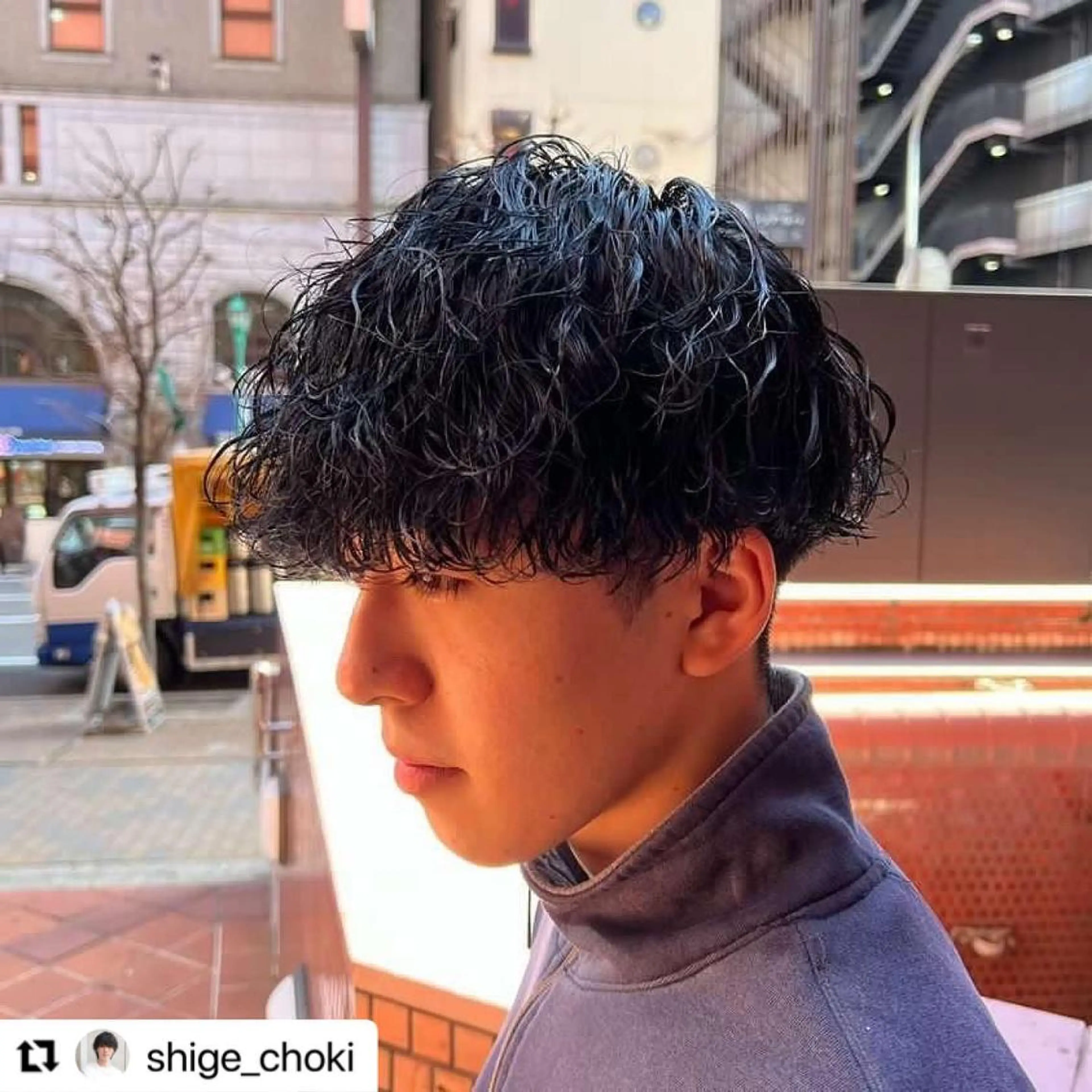 ショート カラー パーマ メンズ センターパート メンズ韓国風 マッシュ メンズパーマ メンズツイストパーマ 🩷Eny terrace🩷のヘアスタイル
