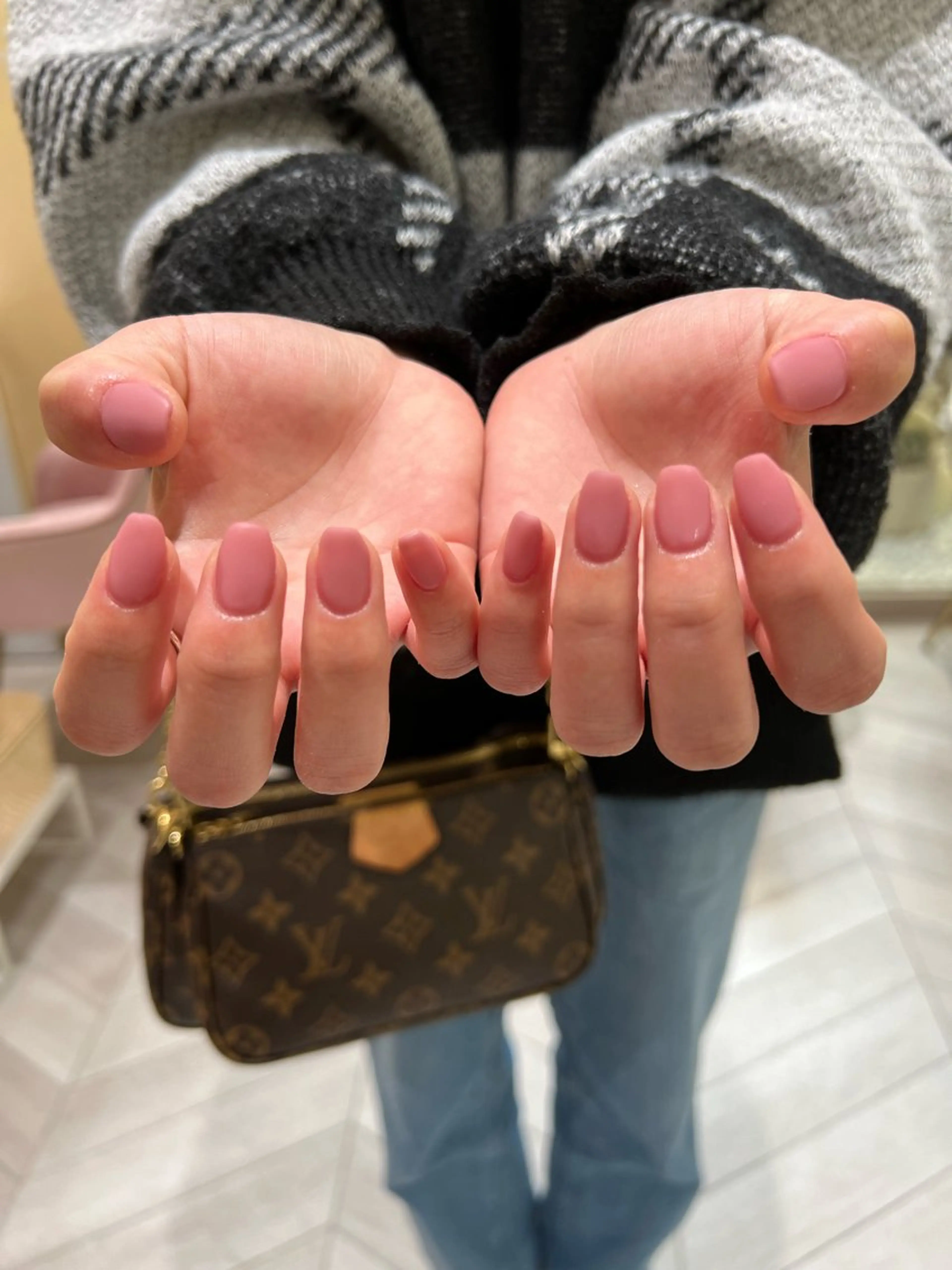 ネイル マットネイル ワンカラーネイル ピンク シンプルネイル 春ネイル ハンドネイル 酸性ストレート人気 No,1/カスミ🩰のヘアスタイル