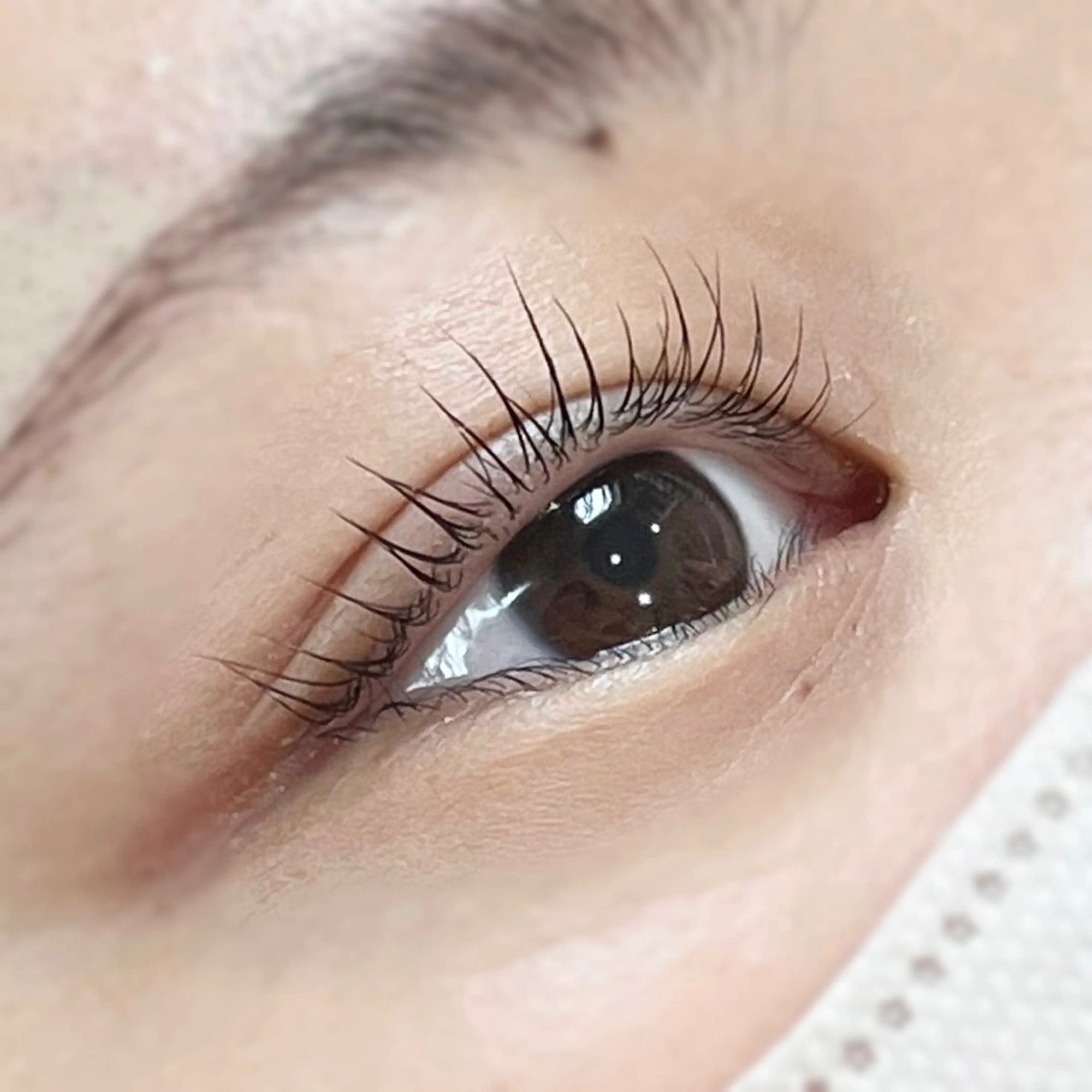 マツエク・マツパ 吉田 芽生のヘアスタイル