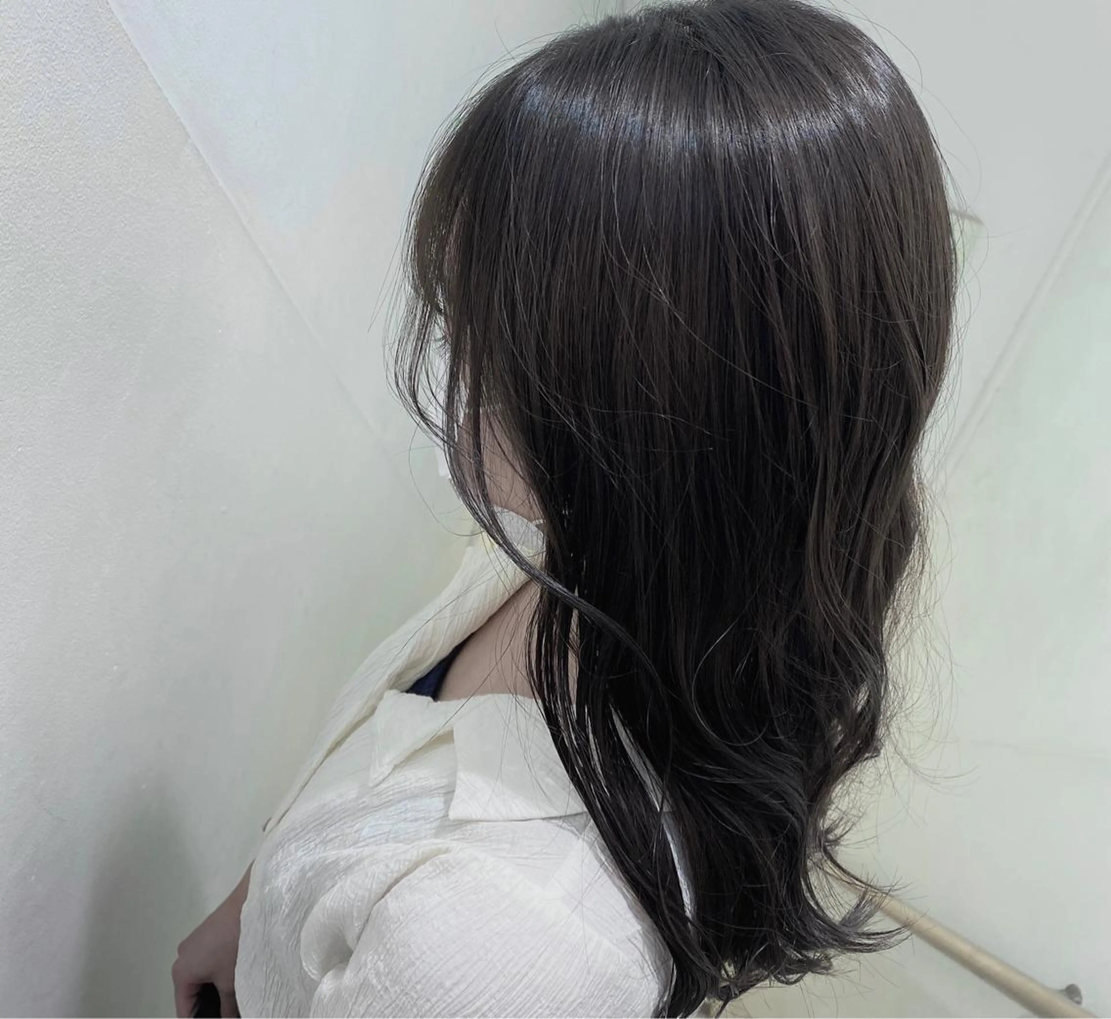 ロング カラー グレージュ オリーブグレージュ オリーブグレー ✨くびれスタイル✨️ 戸嶋穂乃香のヘアスタイル