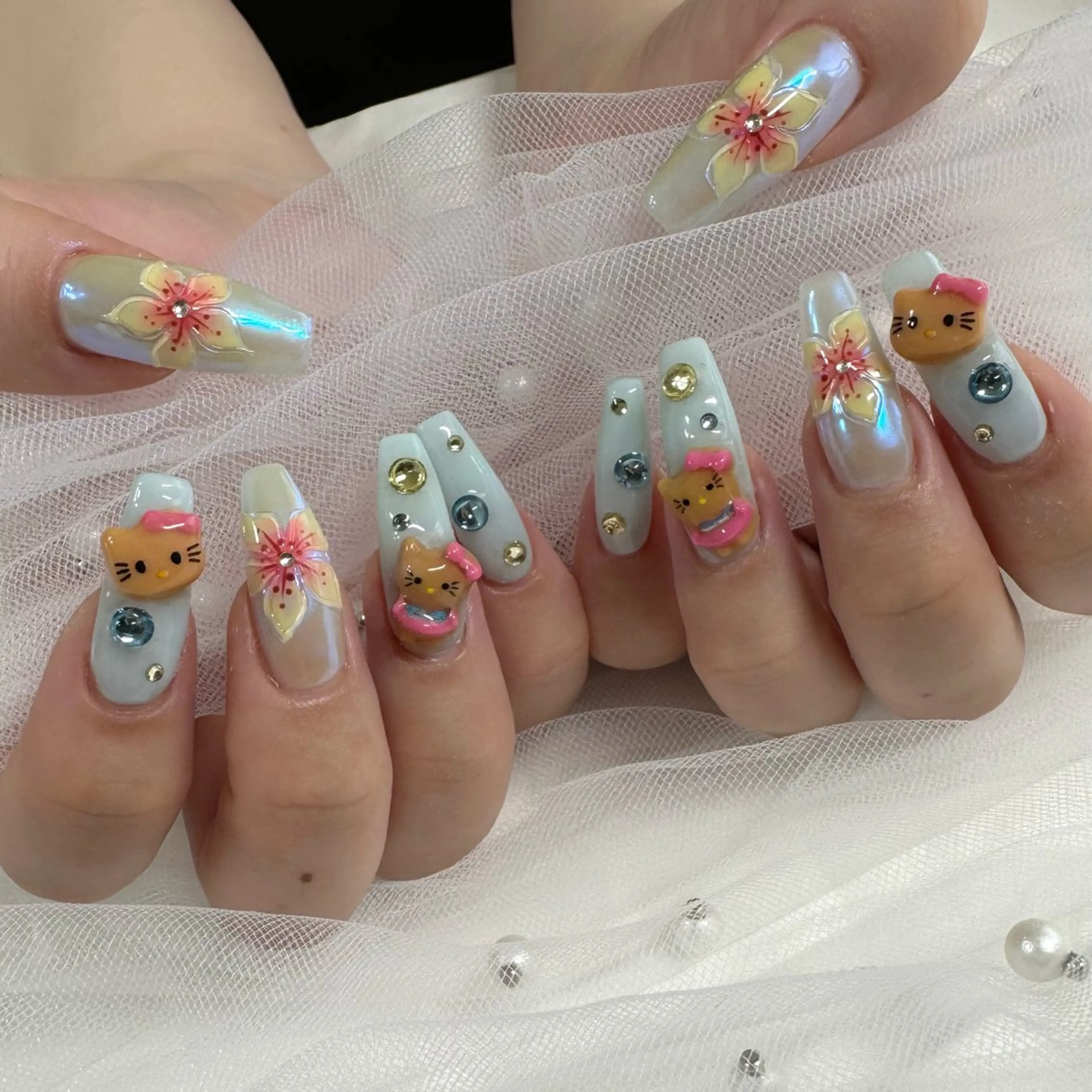 ネイル 持ち込み 東 千夏のネイルデザイン