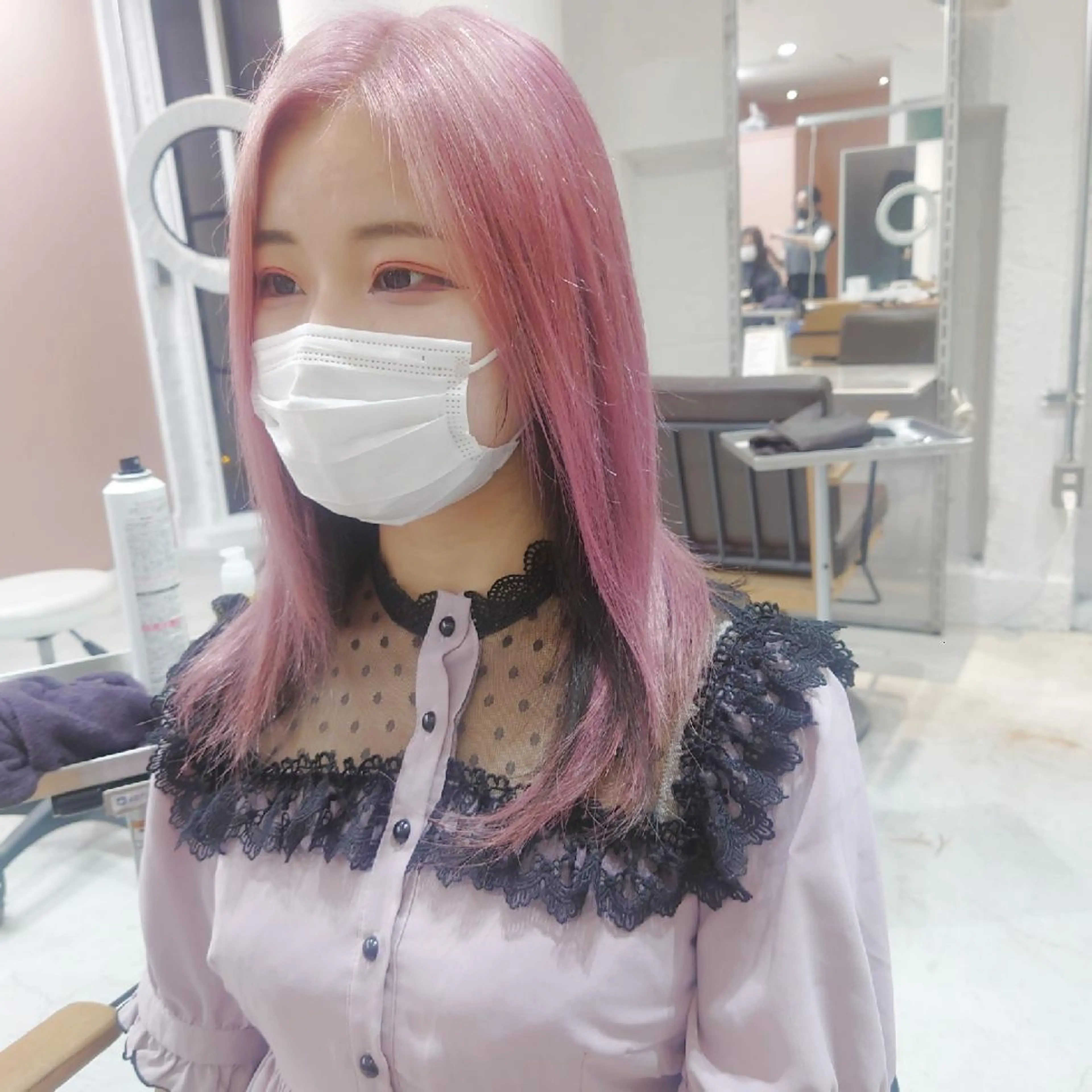 セミロング カラー 黒髪 ブリーチ ピンクカラー ホワイトピンク ヘアカラー トリートメント 艶髪✨ブリーチ職人 井手正康のヘアスタイル