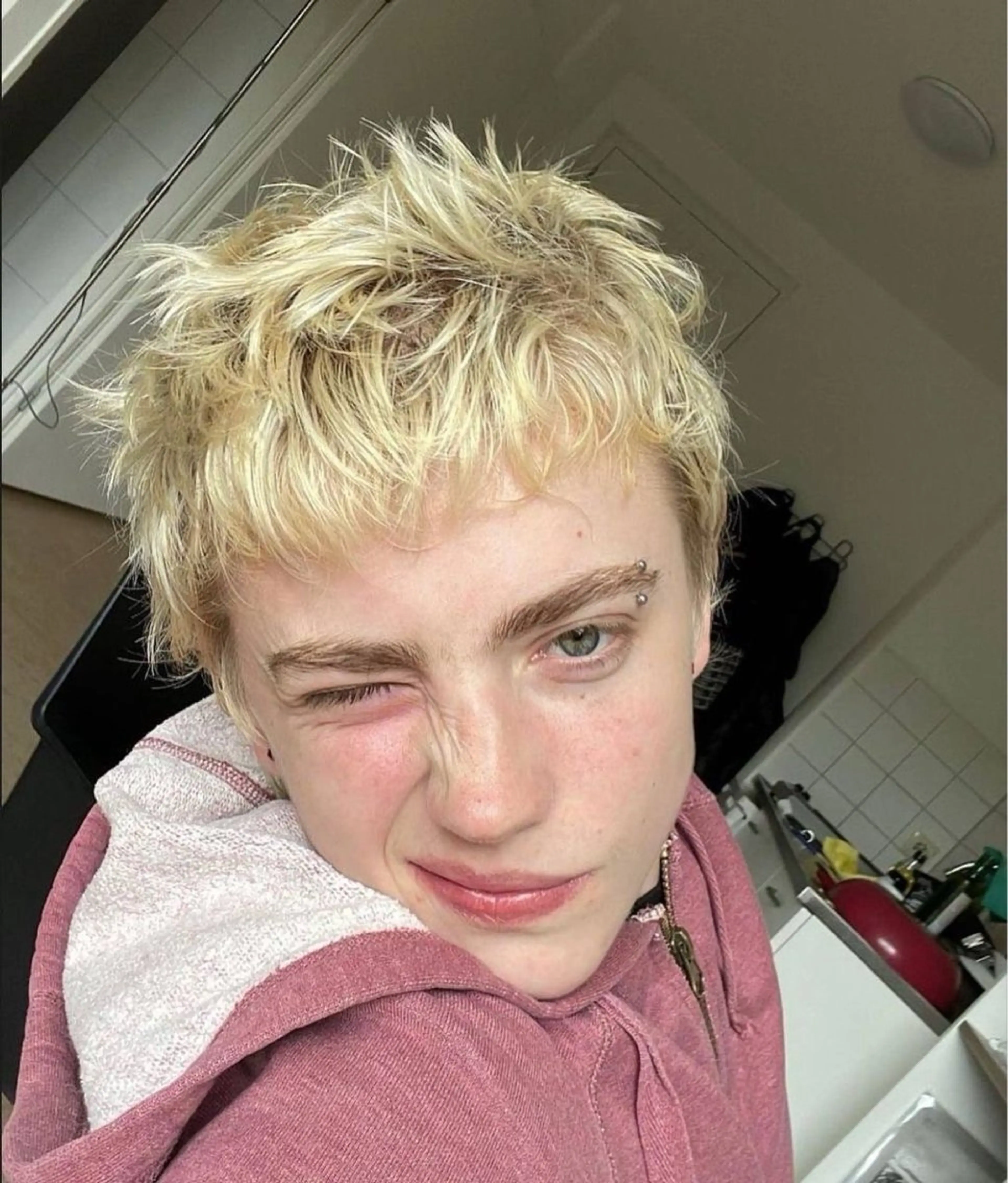 ショート メンズ カット 吉田一輝 外国人パーマのヘアスタイル